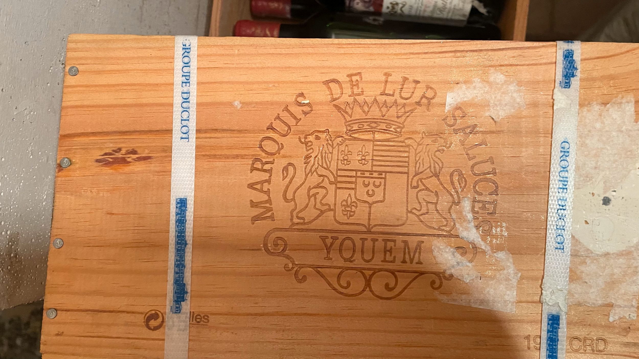 6 bouteilles CHAMPAGNE :  | H&ocirc;tel Des Ventes de Monte-Carlo