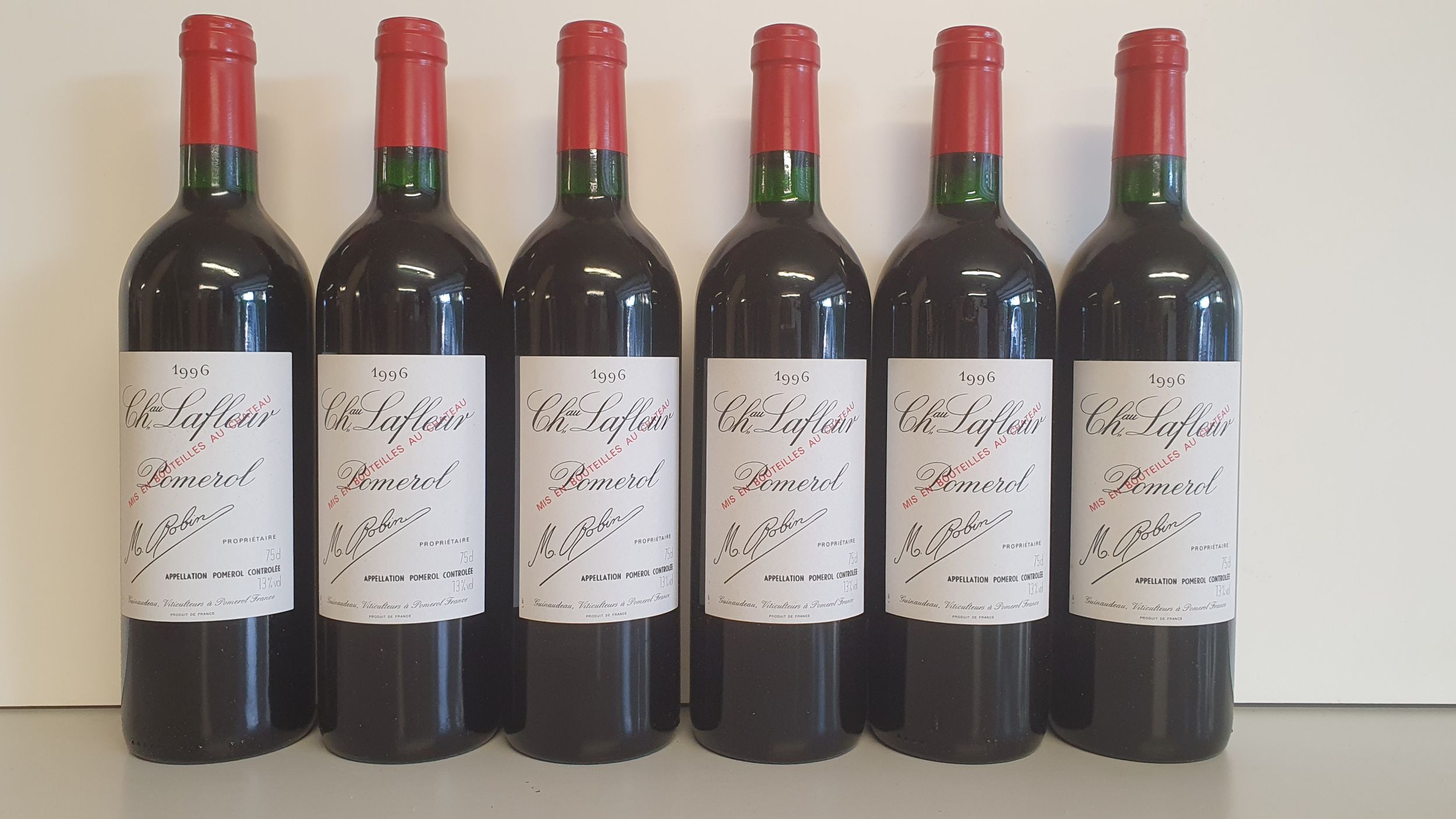 6 bouteilles CHAMPAGNE :  | H&ocirc;tel Des Ventes de Monte-Carlo