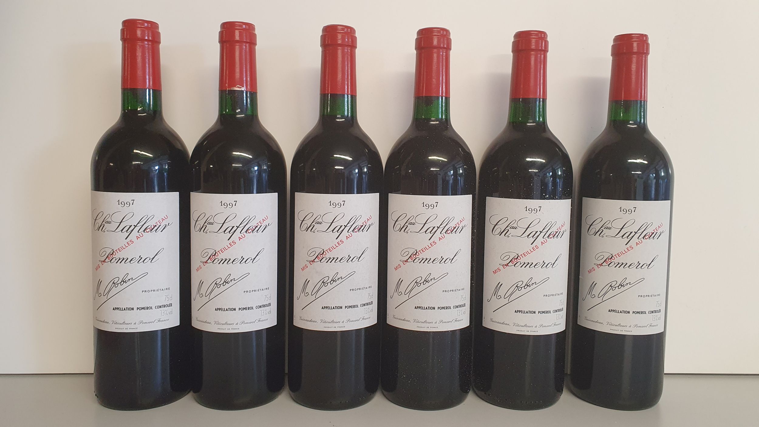 6 bouteilles CHAMPAGNE :  | H&ocirc;tel Des Ventes de Monte-Carlo