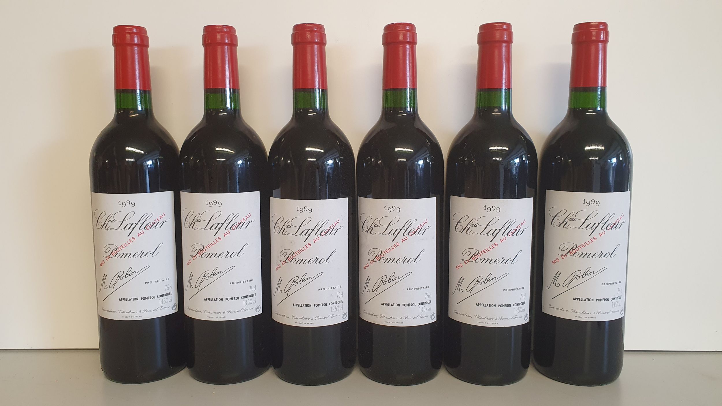 6 bouteilles CHAMPAGNE :  | H&ocirc;tel Des Ventes de Monte-Carlo