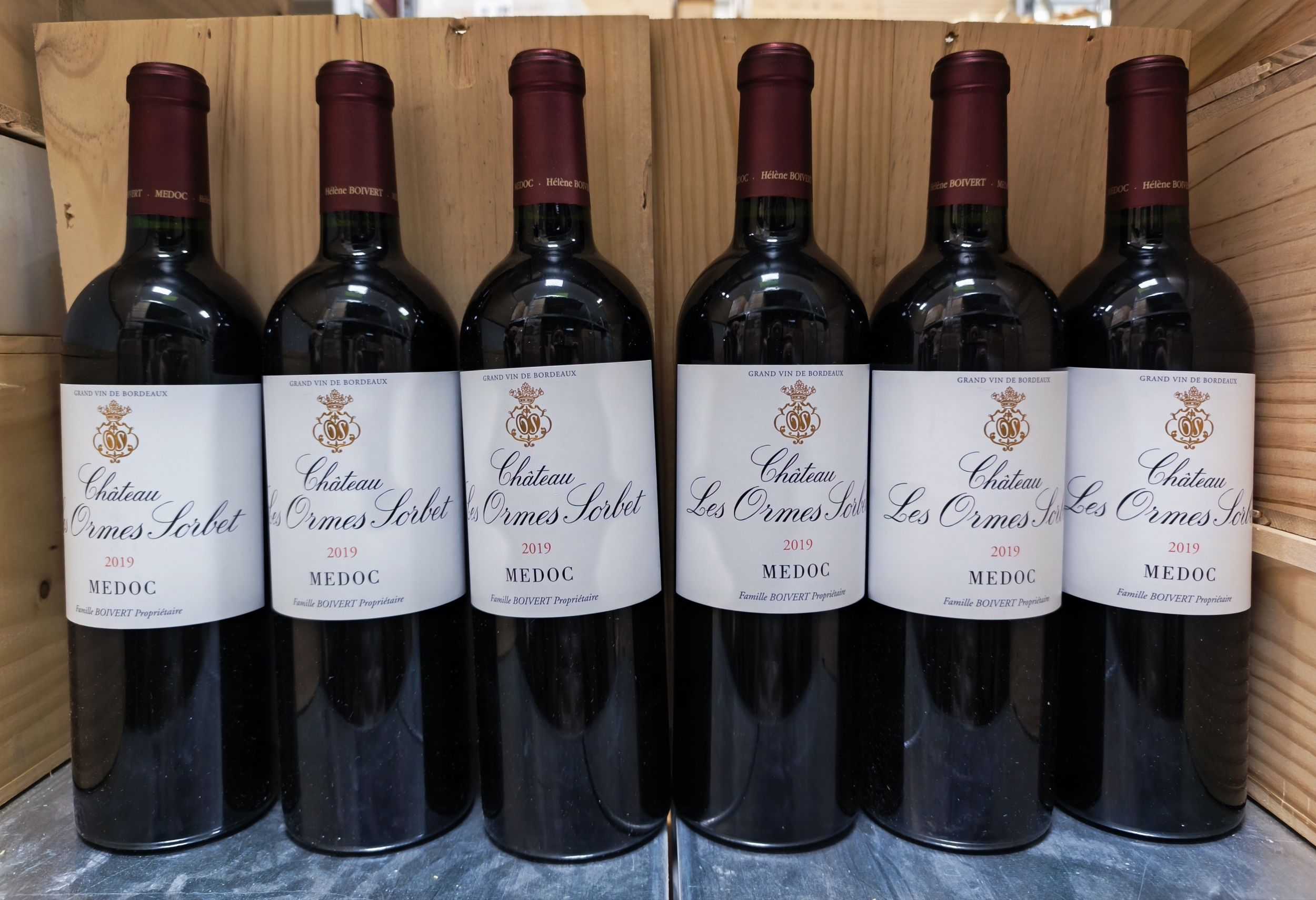 1  bouteille  PETRUS,:  | H&ocirc;tel Des Ventes de Monte-Carlo
