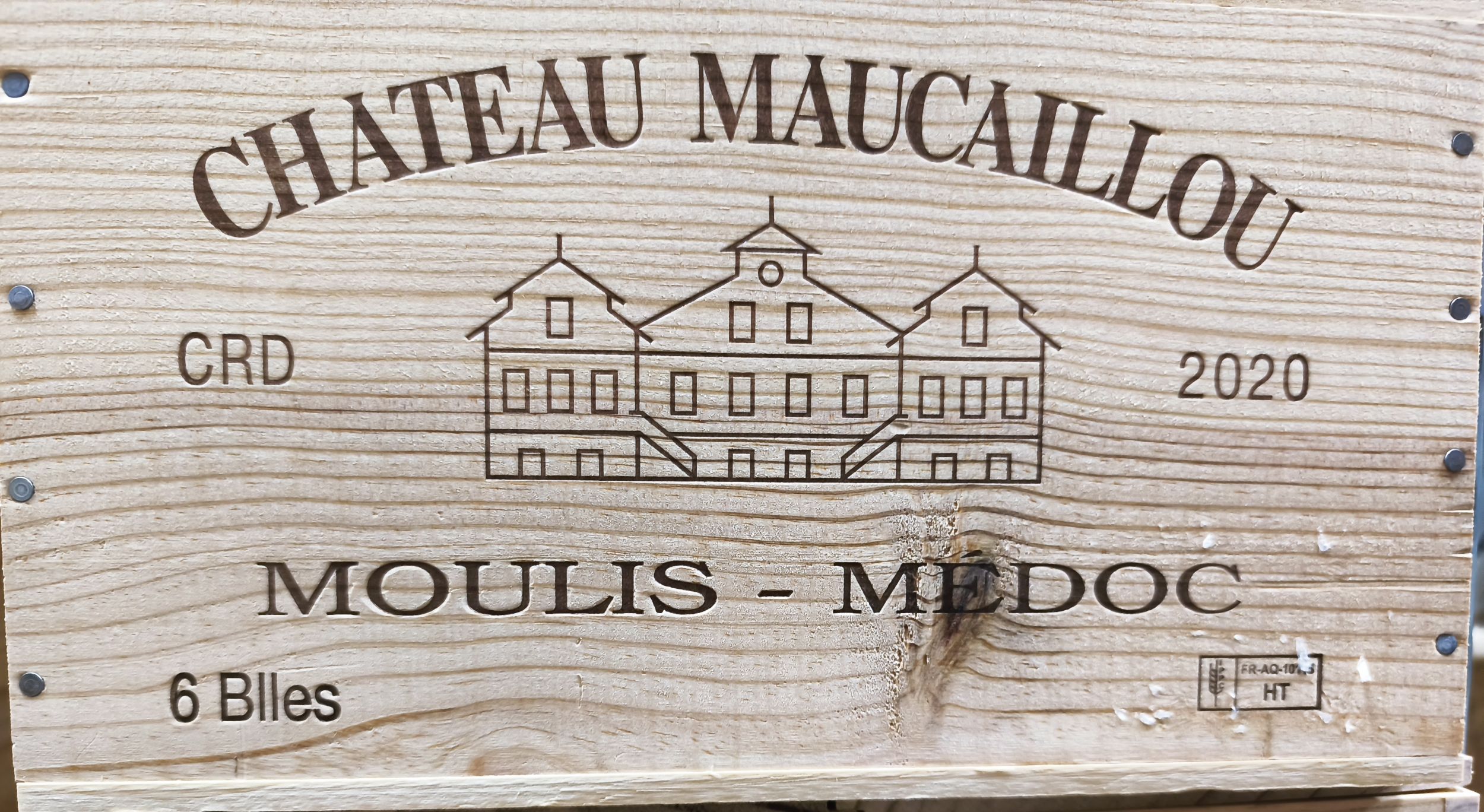 1  bouteille  PETRUS,:  | H&ocirc;tel Des Ventes de Monte-Carlo