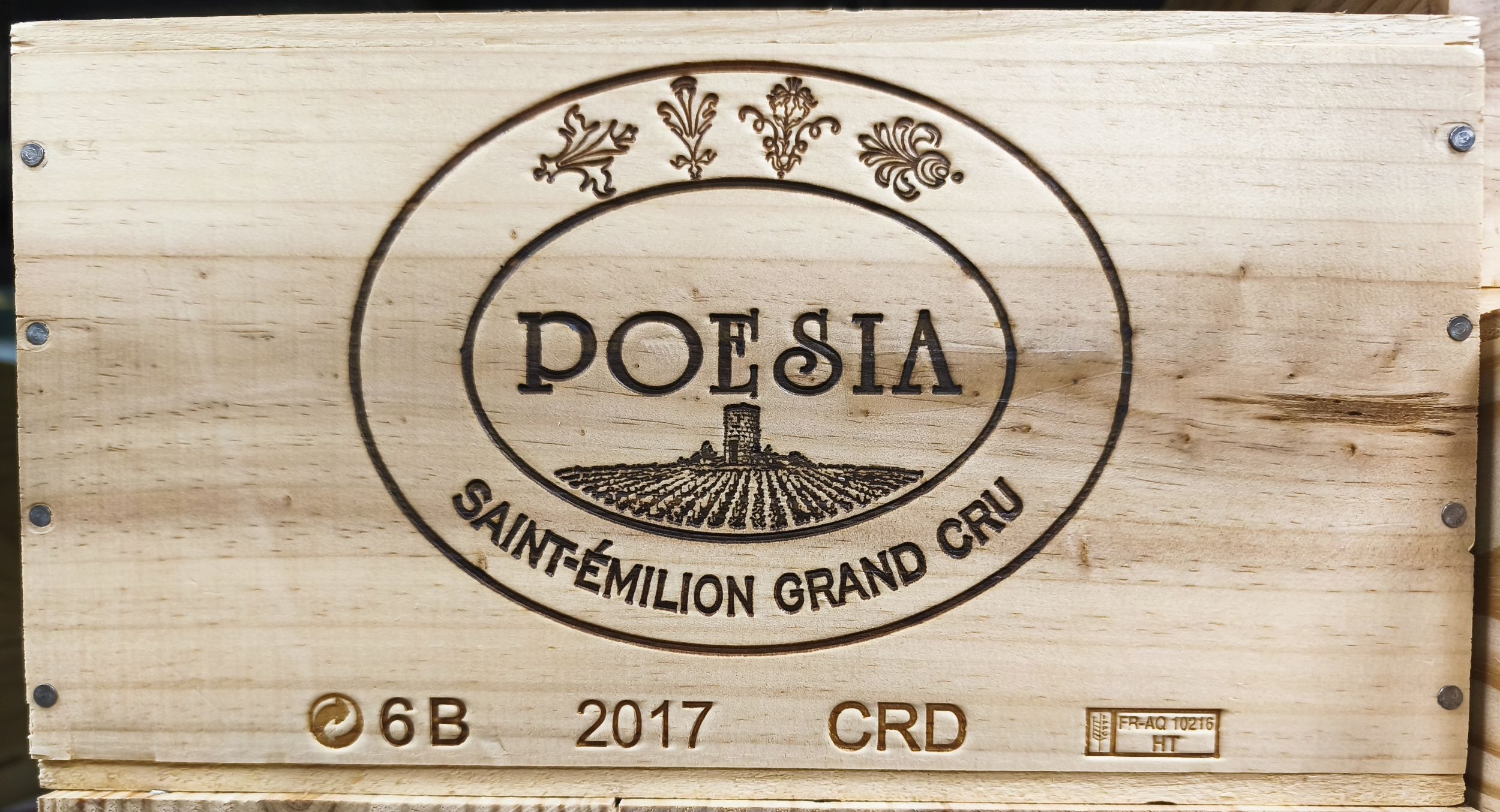 1  bouteille  PETRUS,:  | H&ocirc;tel Des Ventes de Monte-Carlo