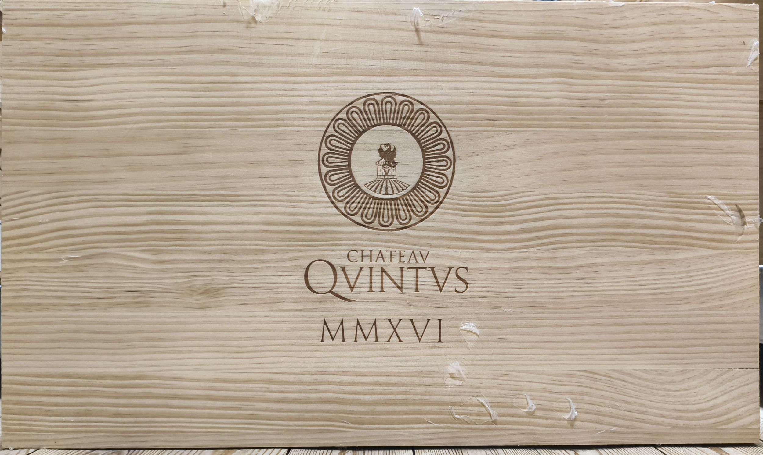 1  bouteille  PETRUS,:  | H&ocirc;tel Des Ventes de Monte-Carlo