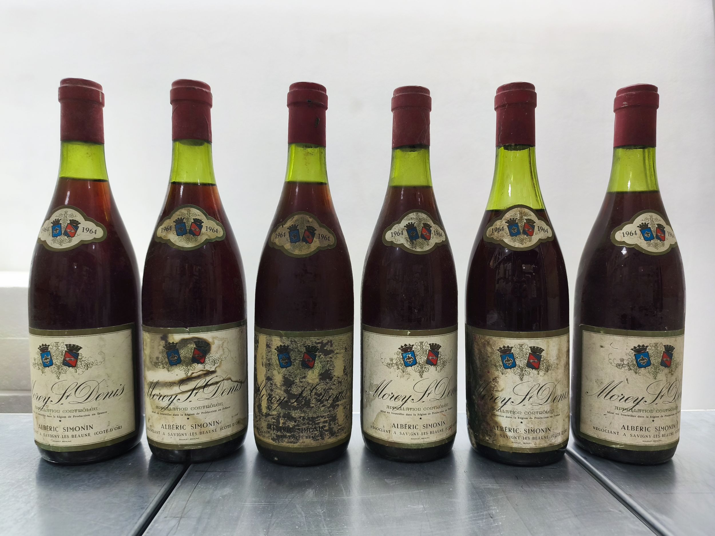 4 bouteilles BOURGOGNE:  | H&ocirc;tel Des Ventes de Monte-Carlo