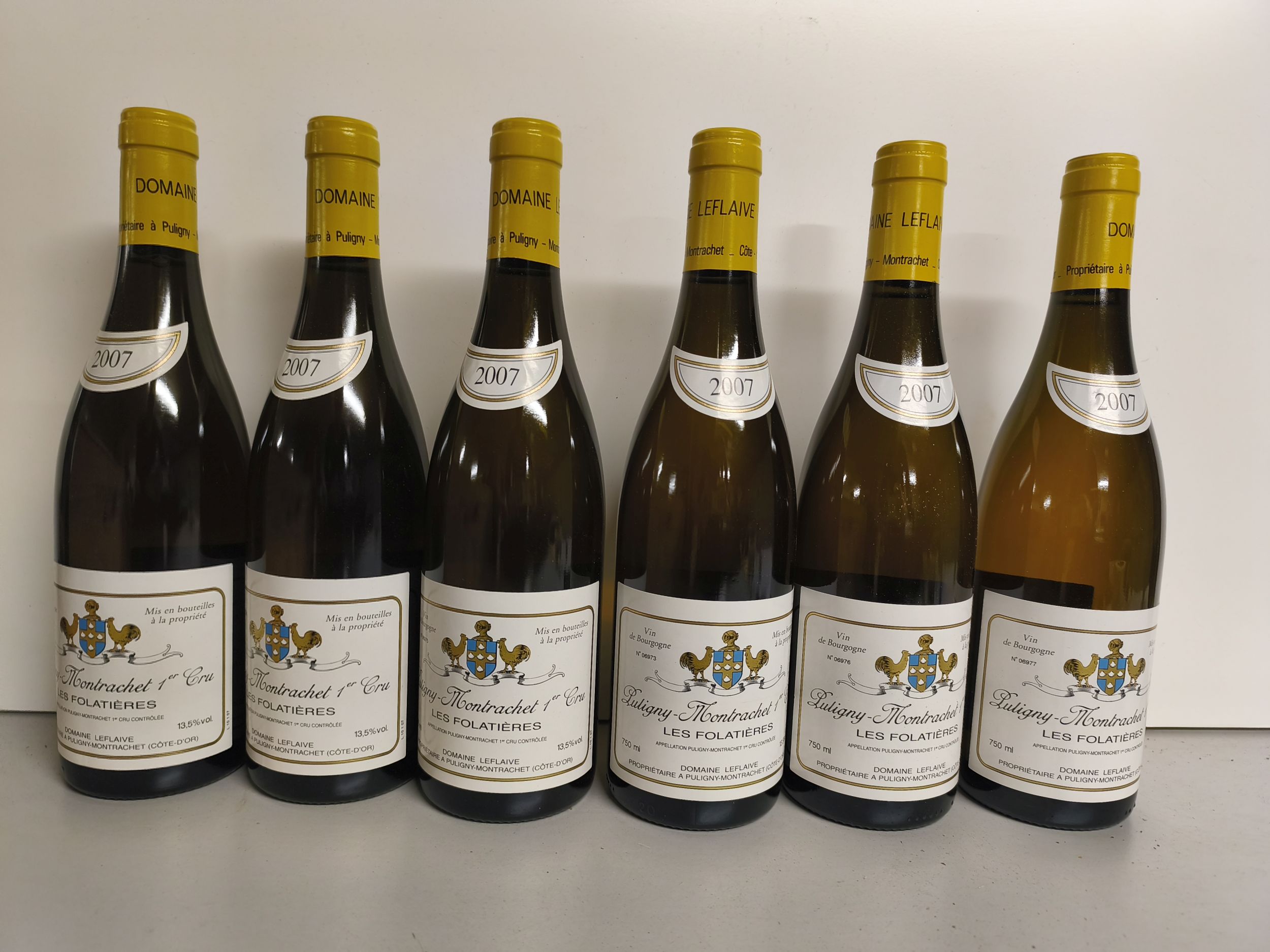 2 bouteilles BLANCS DIVERS :  | H&ocirc;tel Des Ventes de Monte-Carlo