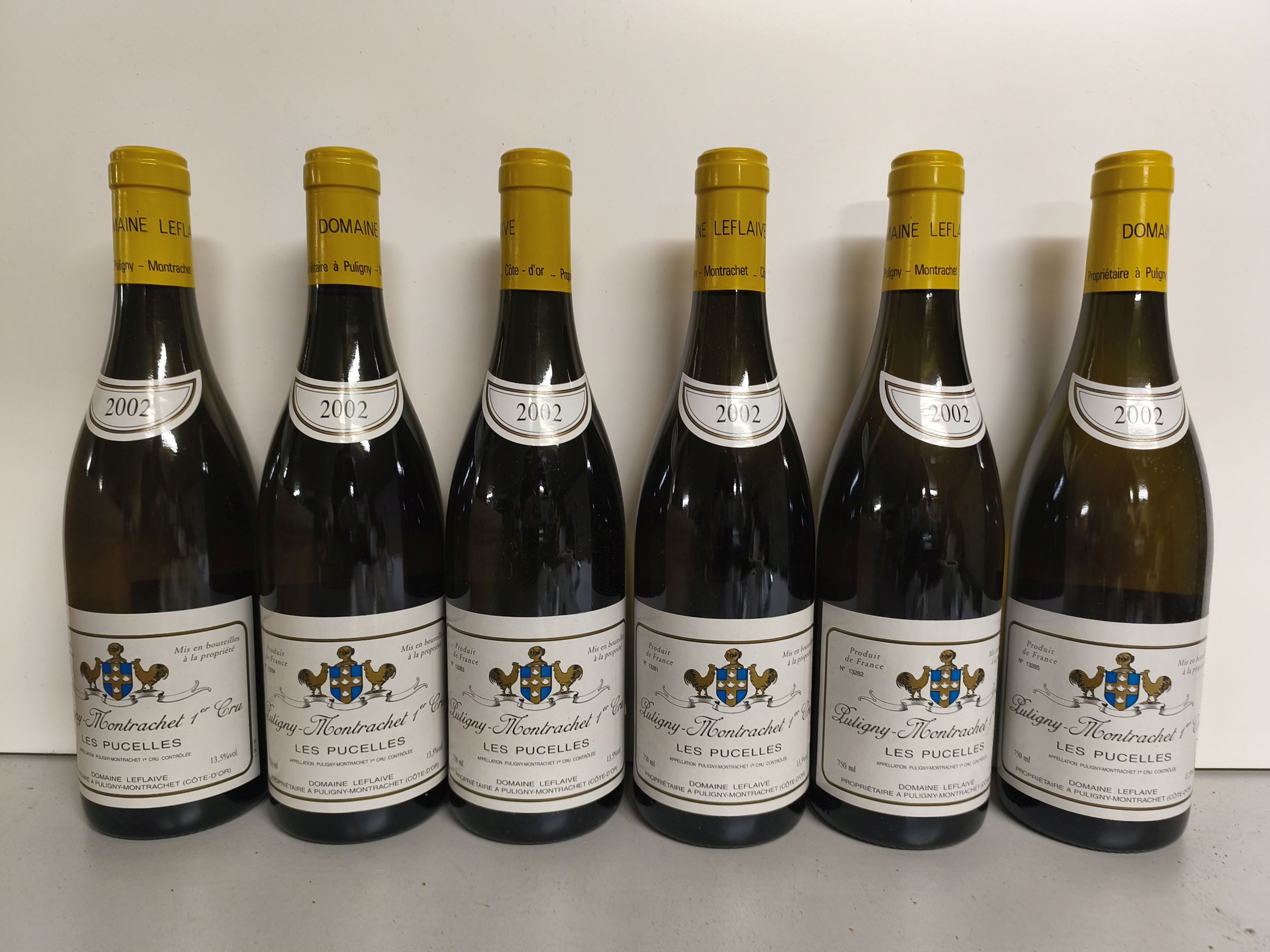 2 bouteilles BLANCS DIVERS :  | H&ocirc;tel Des Ventes de Monte-Carlo