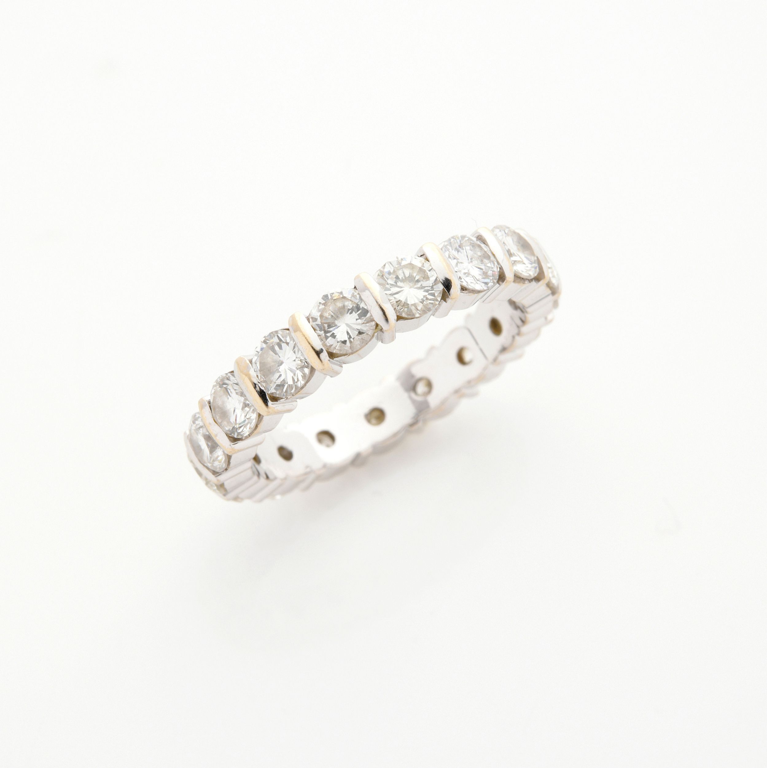 SUITE DE DEUX BRACELETS JONCS:  | H&ocirc;tel Des Ventes de Monte-Carlo
