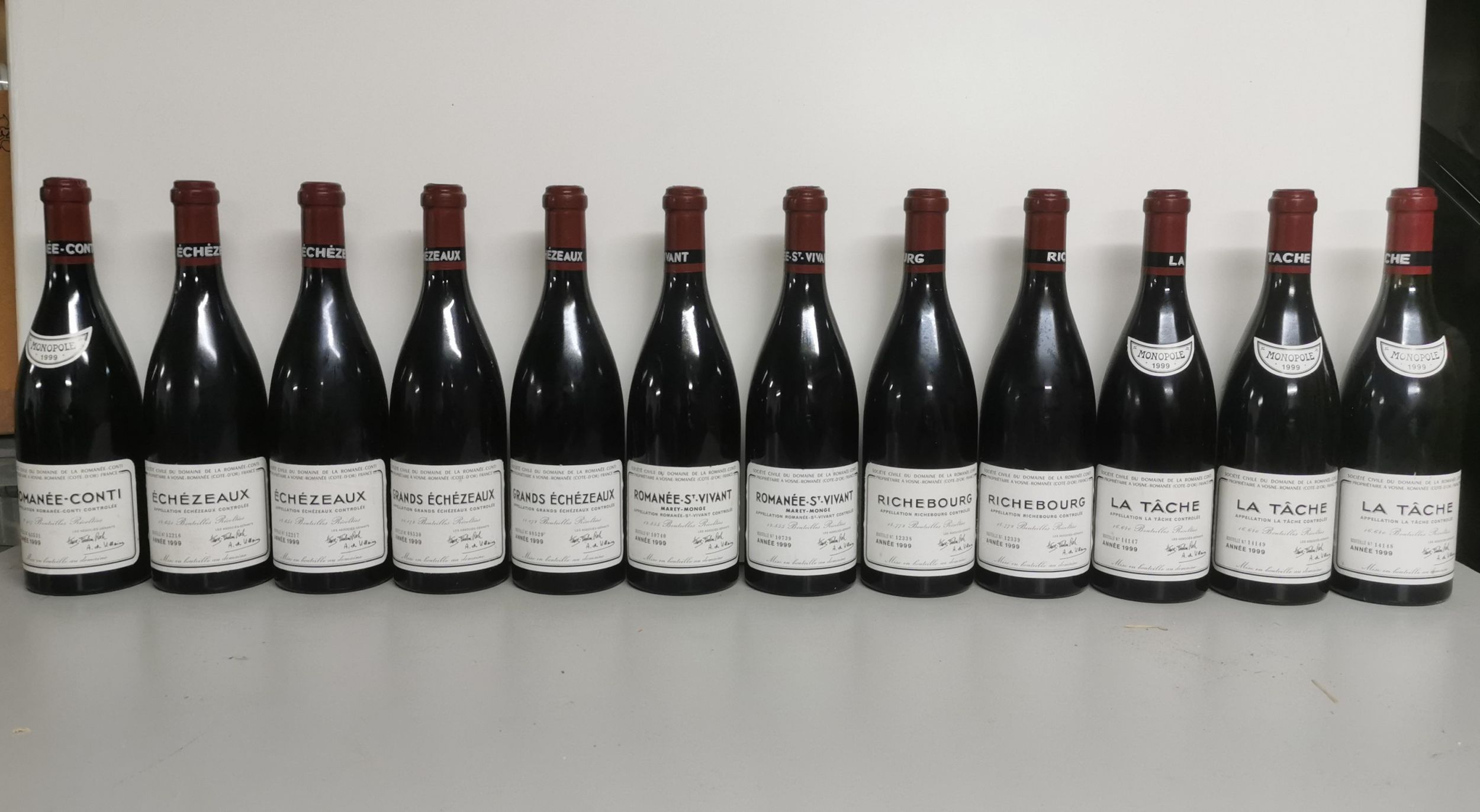 4 bouteilles :  | H&ocirc;tel Des Ventes de Monte-Carlo