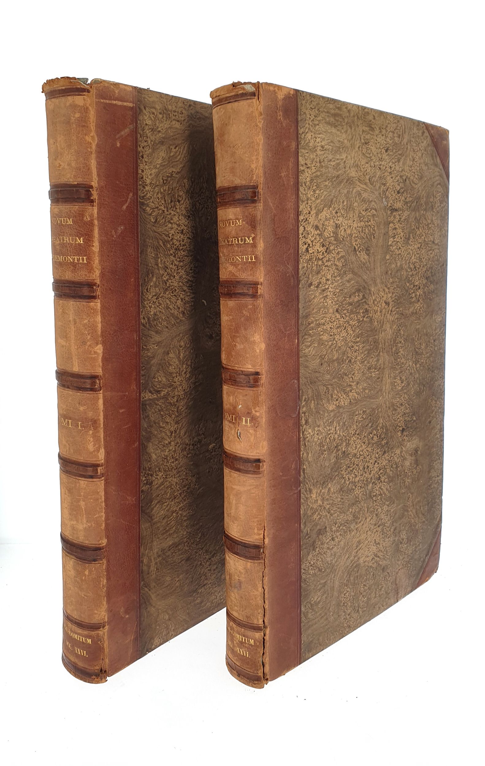 [ATLAS - BLAEU (Willem  Jan)]. Novum Theatrum Pedemontii et Sabaudiæ, sive Accurata description ipsorum Urbium, Palatiorum, Templorum c. Hagæ-Comitum [La Haye], Sumptibus  Curâ Rutgeri Christophori, Alberts, 1726. 4 tomes en 2 volumes grand in-folio, demi-maroquin brun à coins, dos à nerfs orné (reliure début XXe s.).	