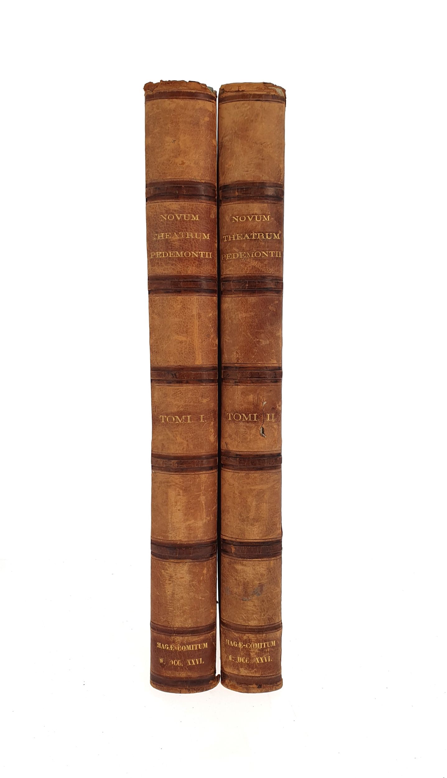 [ATLAS - BLAEU (Willem  Jan)]. Novum Theatrum Pedemontii et Sabaudiæ, sive Accurata description ipsorum Urbium, Palatiorum, Templorum c. Hagæ-Comitum [La Haye], Sumptibus  Curâ Rutgeri Christophori, Alberts, 1726. 4 tomes en 2 volumes grand in-folio, demi-maroquin brun à coins, dos à nerfs orné (reliure début XXe s.).	:  | H&ocirc;tel Des Ventes de Monte-Carlo