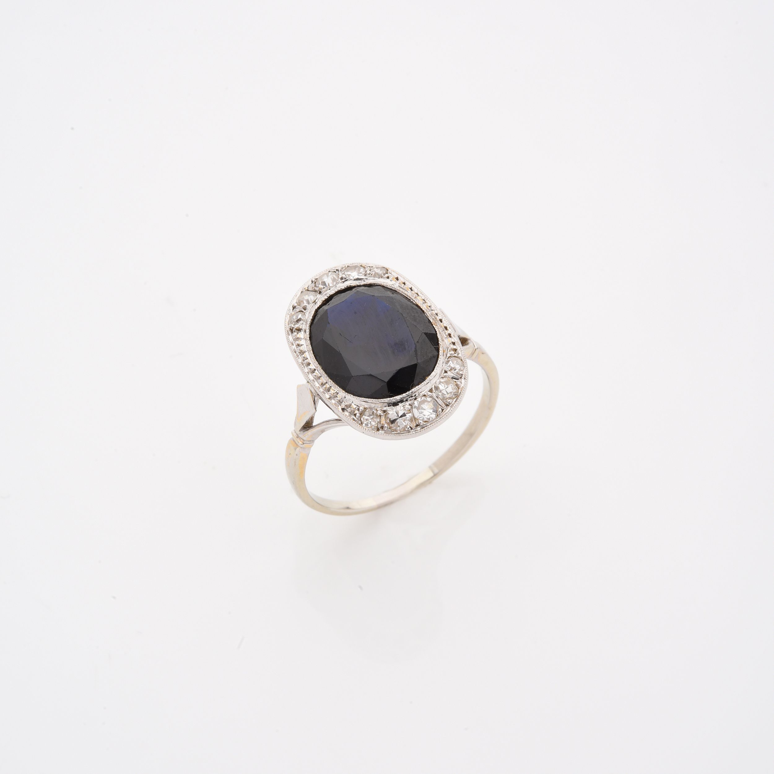 BAGUE COURONNE:  | H&ocirc;tel Des Ventes de Monte-Carlo