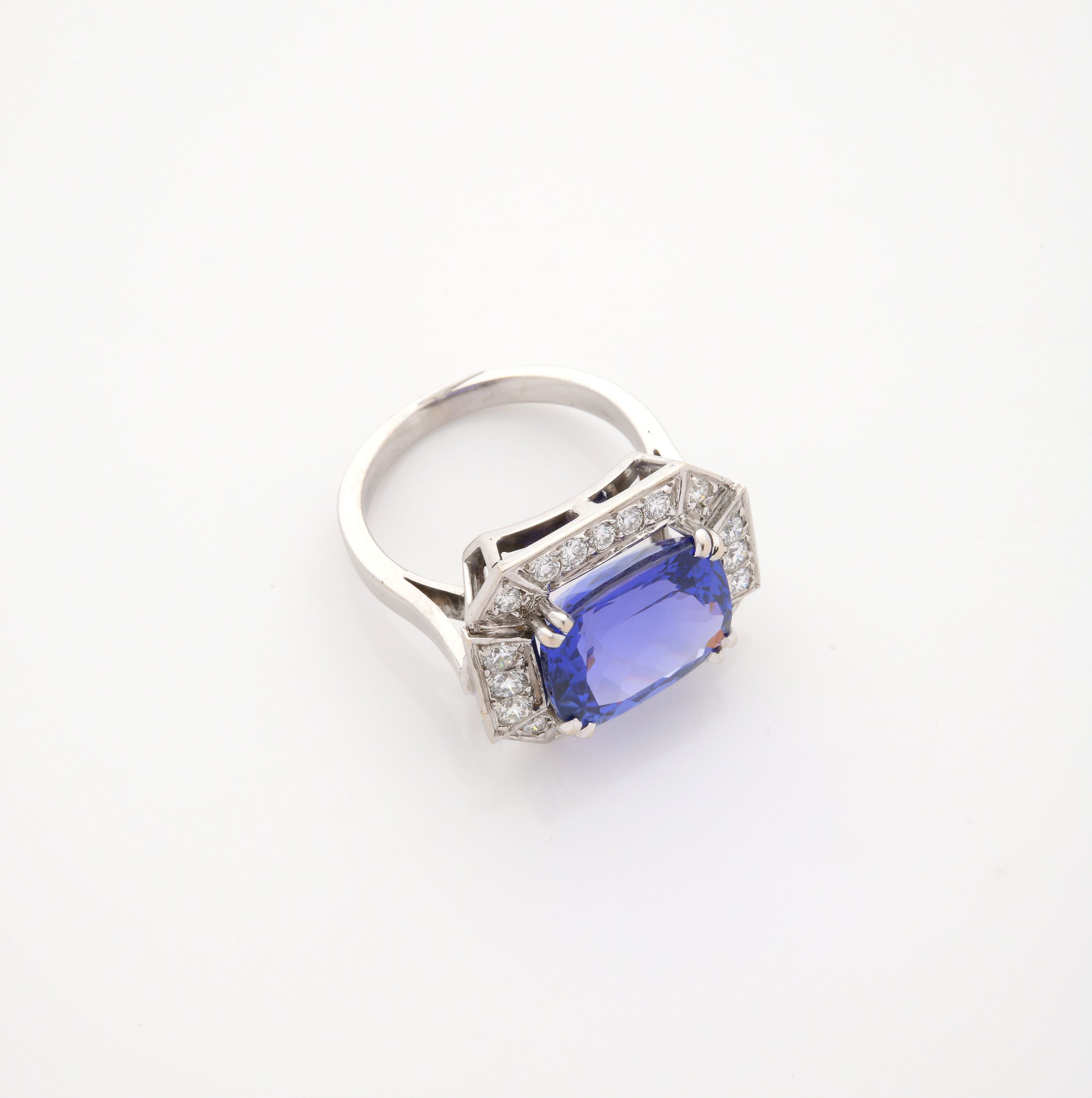 BAGUE :  | H&ocirc;tel Des Ventes de Monte-Carlo