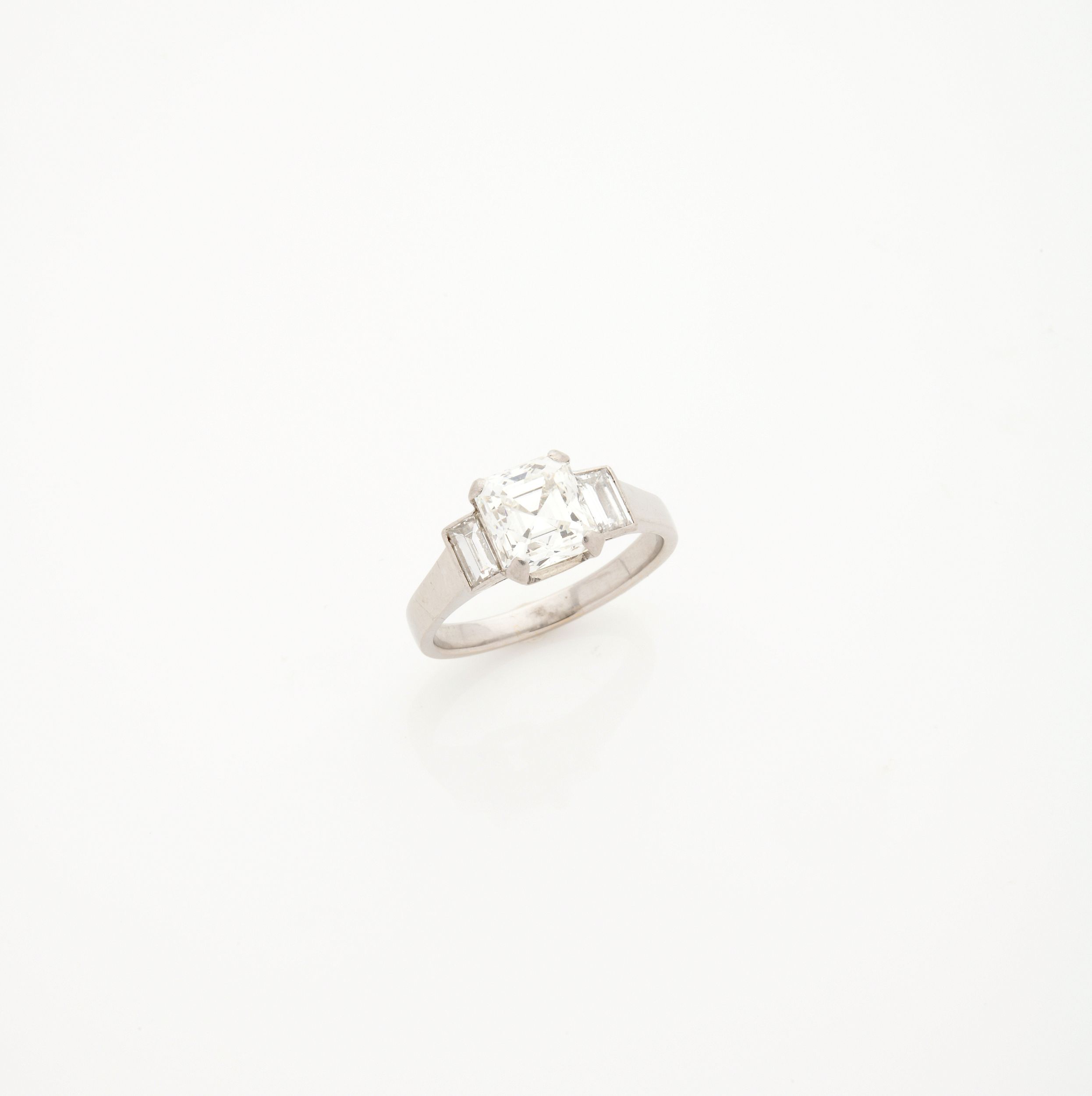 BAGUE :  | H&ocirc;tel Des Ventes de Monte-Carlo
