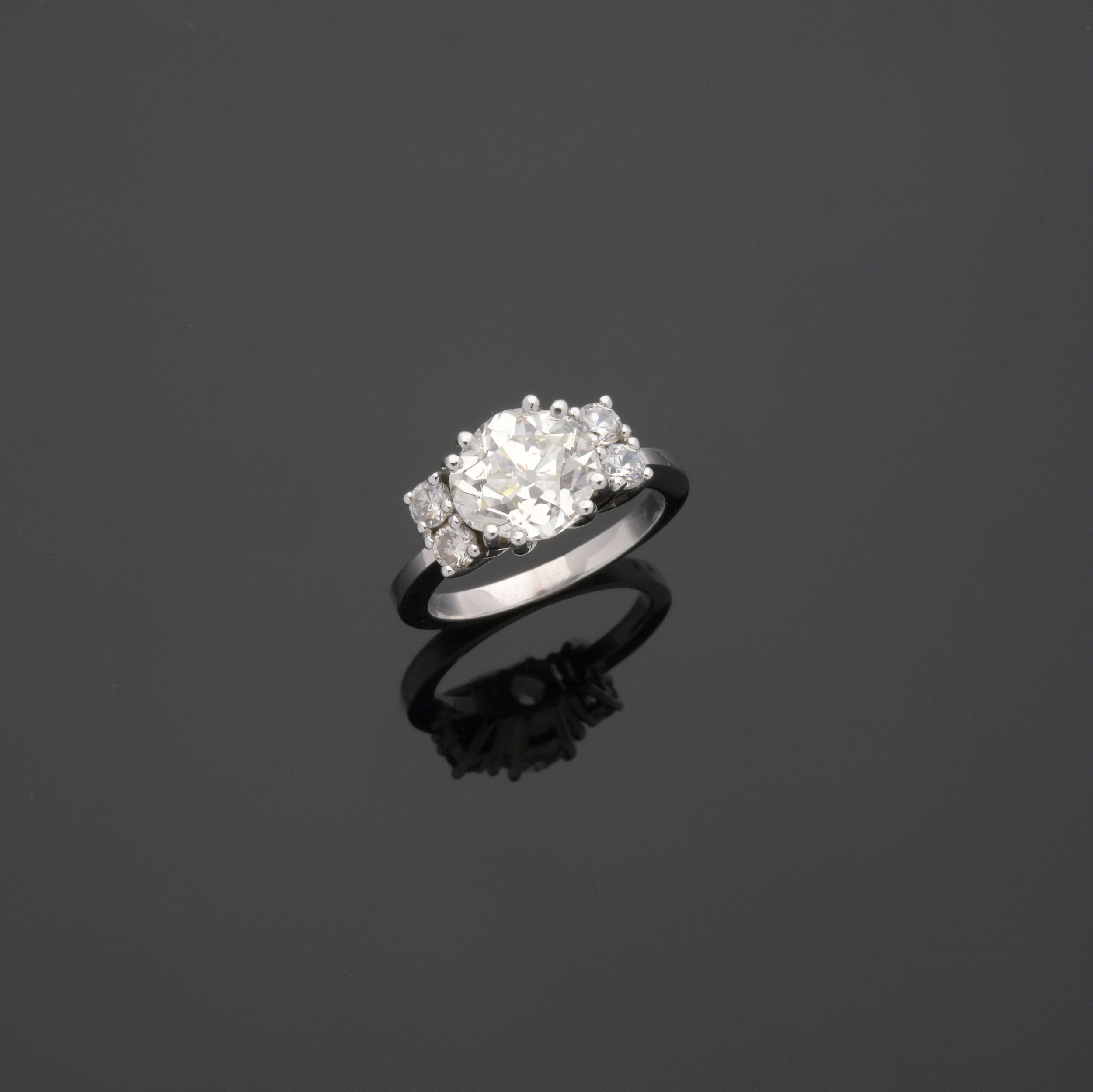 BAGUE JONC:  | H&ocirc;tel Des Ventes de Monte-Carlo