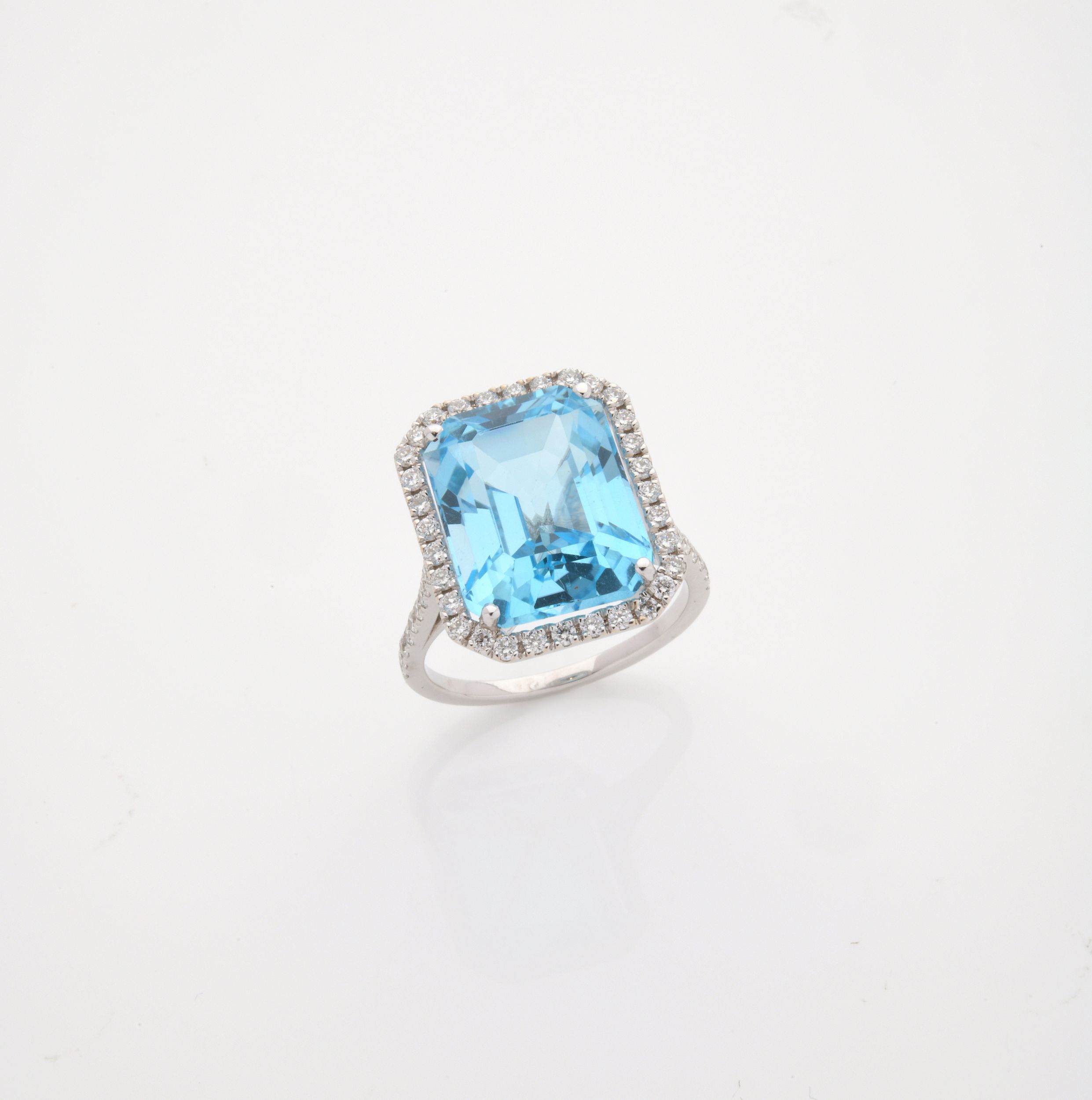 BAGUE JONC:  | H&ocirc;tel Des Ventes de Monte-Carlo