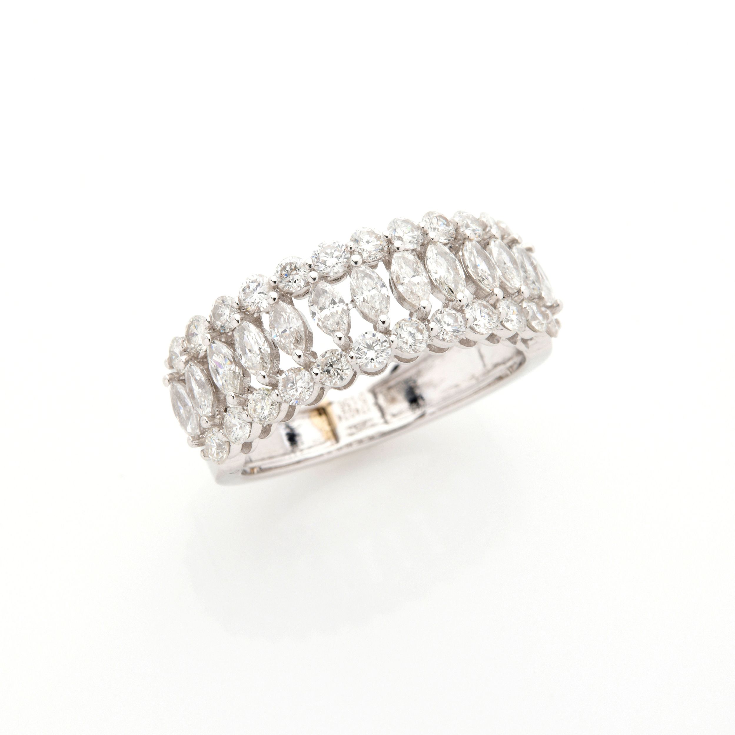SUITE DE DEUX BRACELETS JONCS:  | H&ocirc;tel Des Ventes de Monte-Carlo