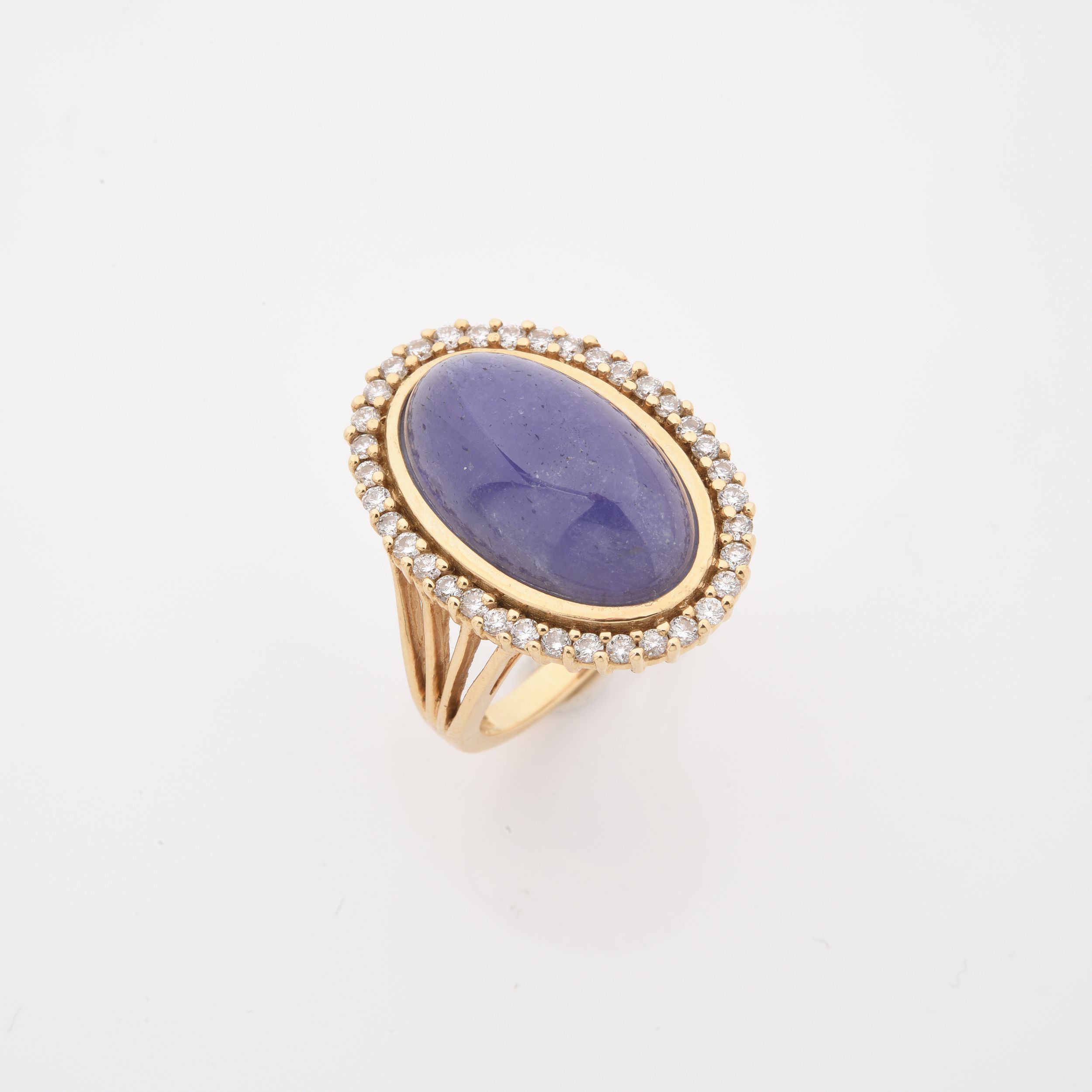 BROCHE CORBEILLE:  | H&ocirc;tel Des Ventes de Monte-Carlo