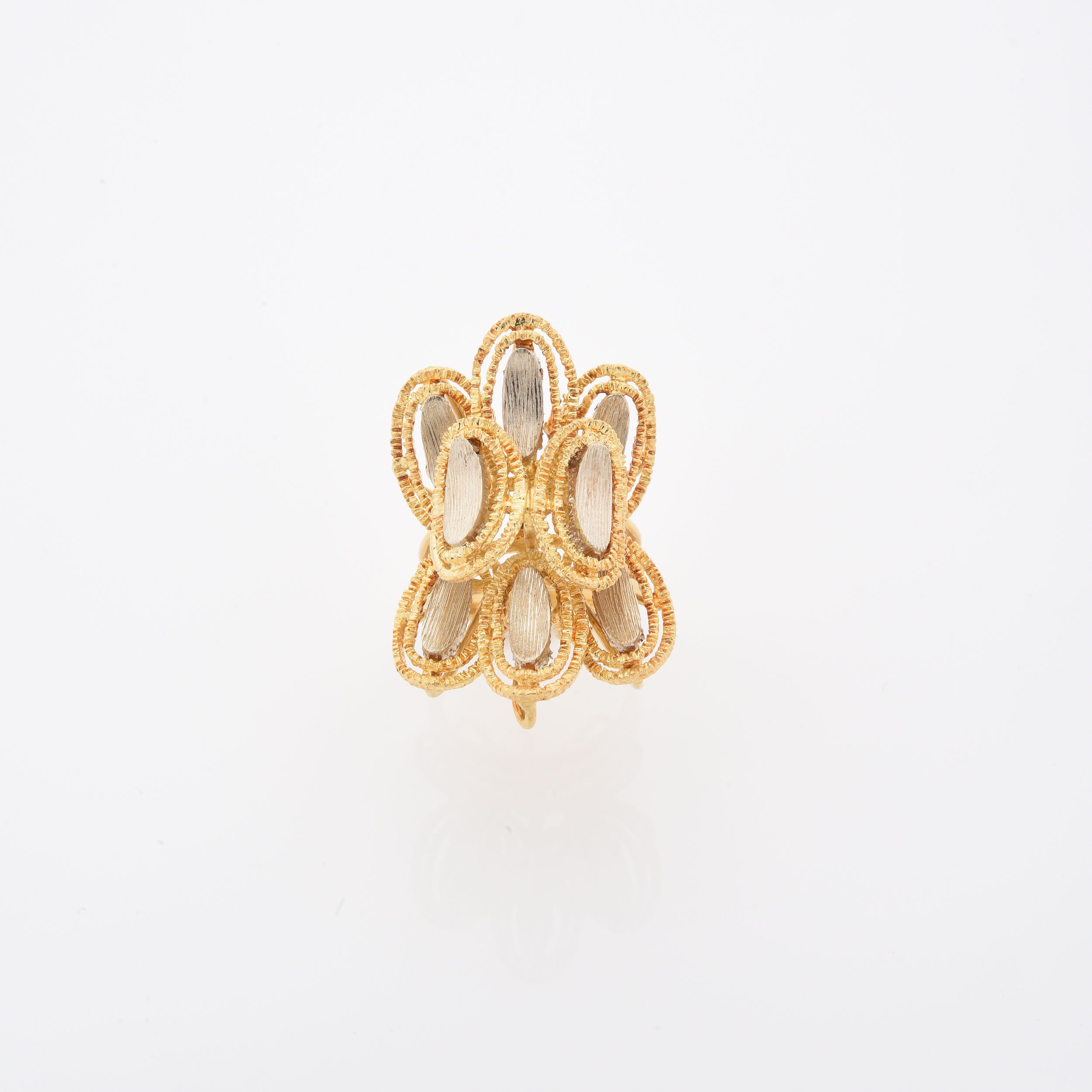 BROCHE CORBEILLE:  | H&ocirc;tel Des Ventes de Monte-Carlo