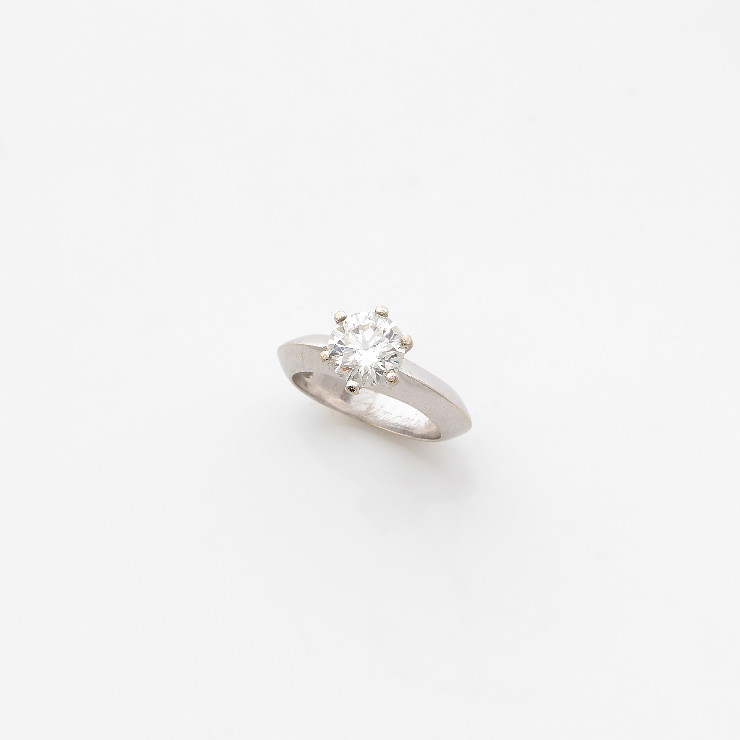 IMPORTANTE BAGUE CHEVALIERE:  | H&ocirc;tel Des Ventes de Monte-Carlo