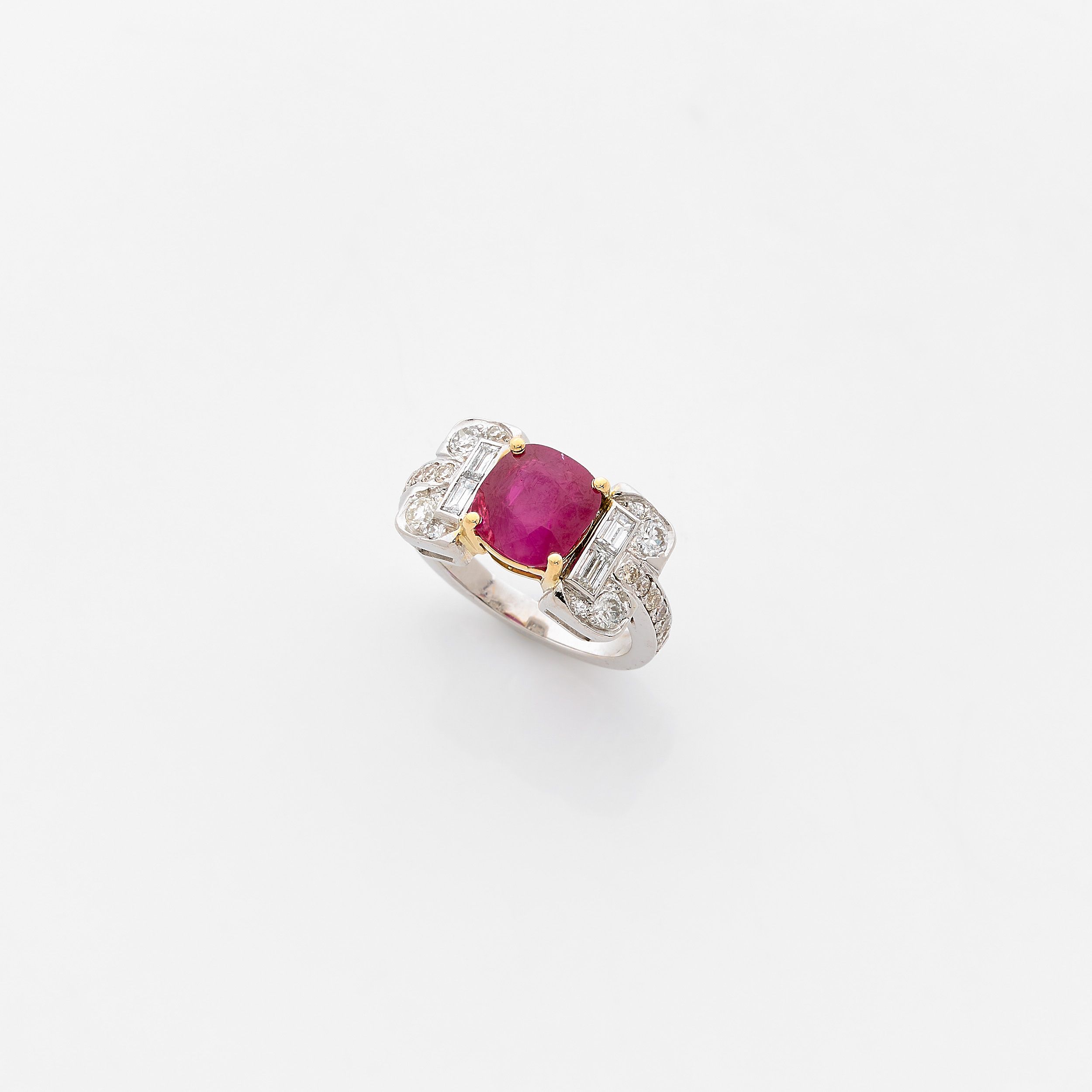 JOLIE BAGUE FLEUR :  | H&ocirc;tel Des Ventes de Monte-Carlo