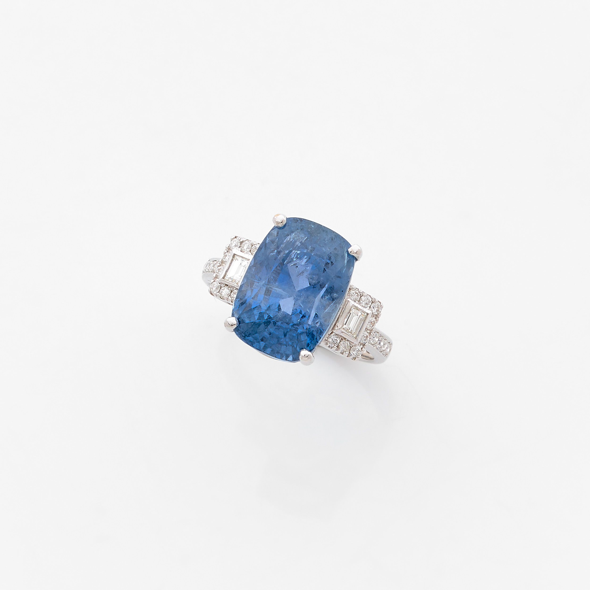 JOLIE BAGUE FLEUR :  | H&ocirc;tel Des Ventes de Monte-Carlo