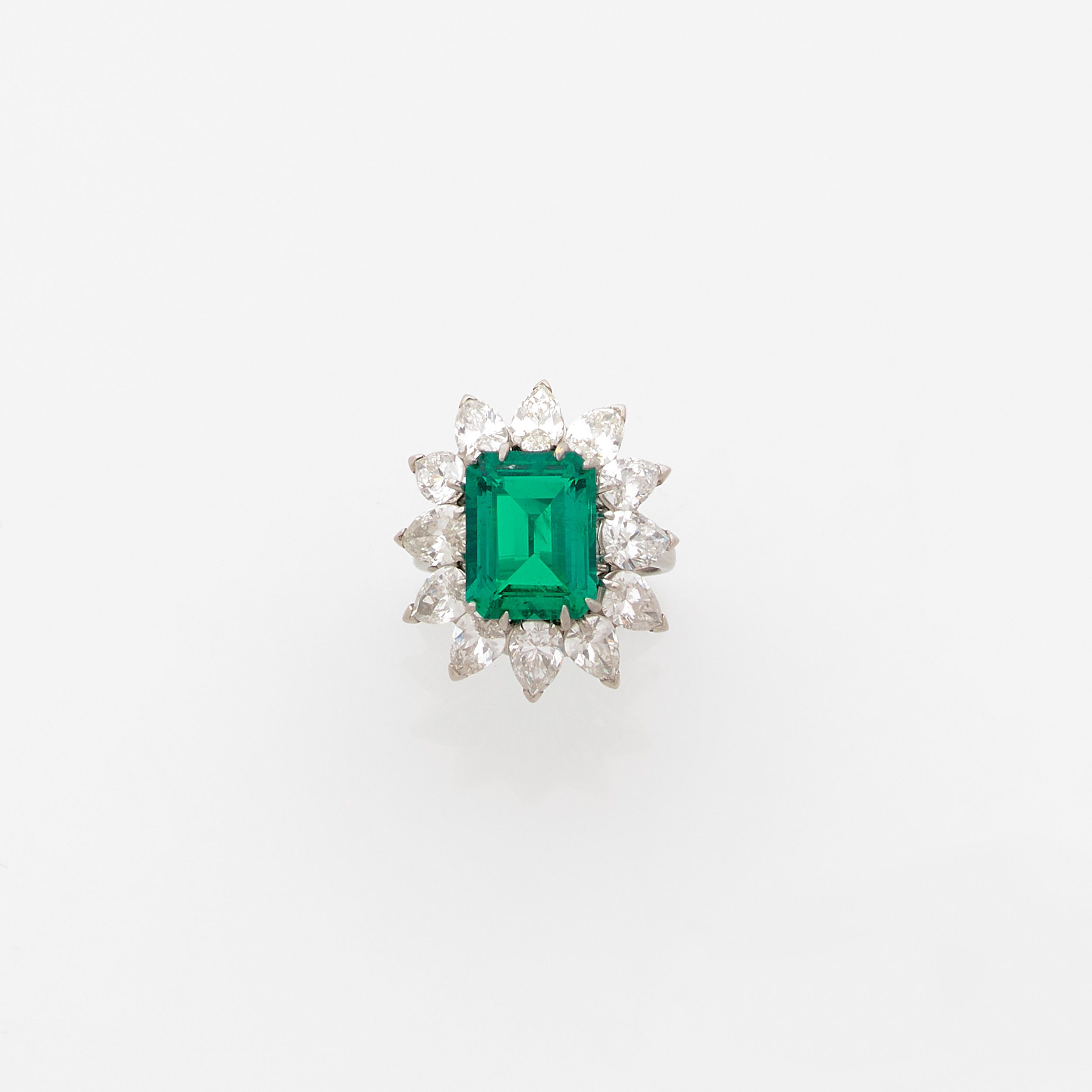 JOLIE BAGUE FLEUR :  | H&ocirc;tel Des Ventes de Monte-Carlo