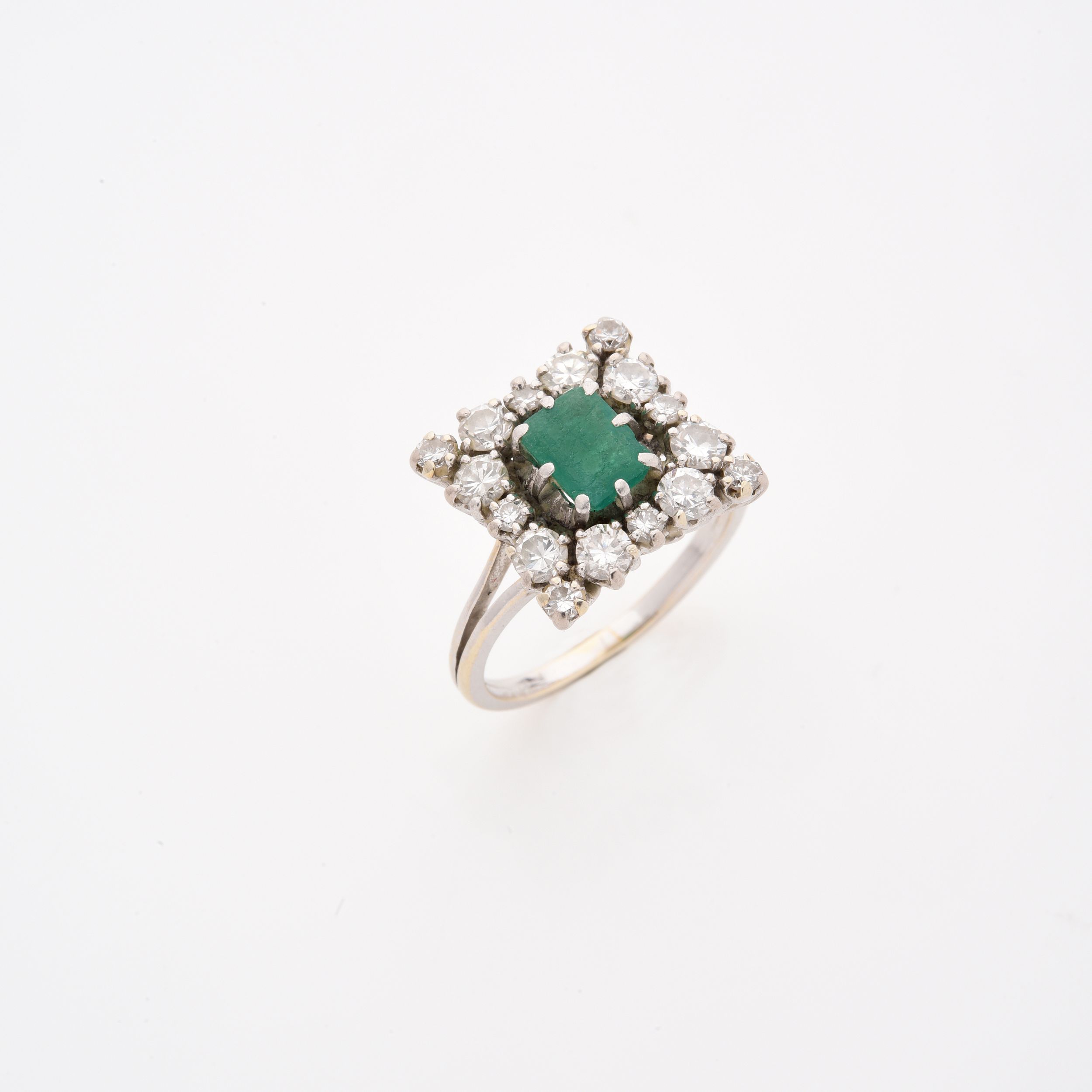 BAGUE COURONNE:  | H&ocirc;tel Des Ventes de Monte-Carlo