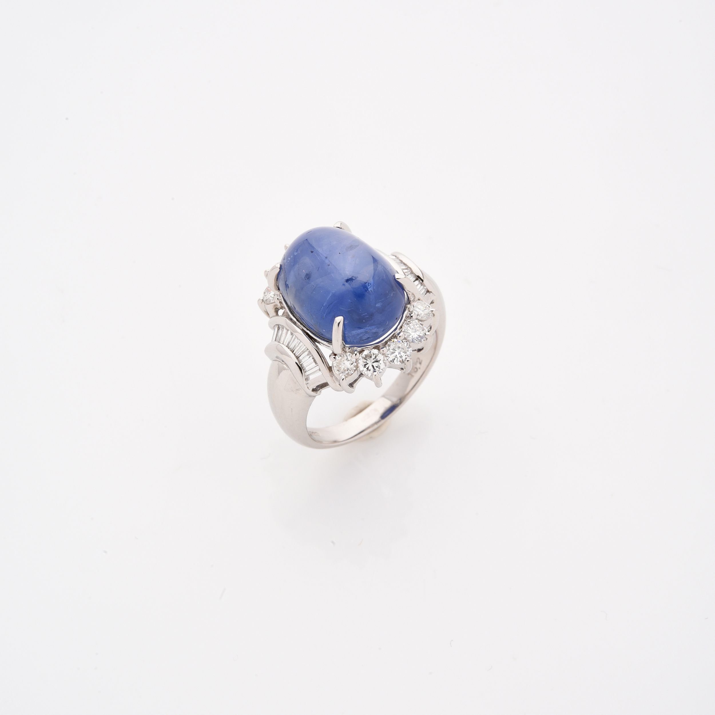 BAGUE COURONNE:  | H&ocirc;tel Des Ventes de Monte-Carlo