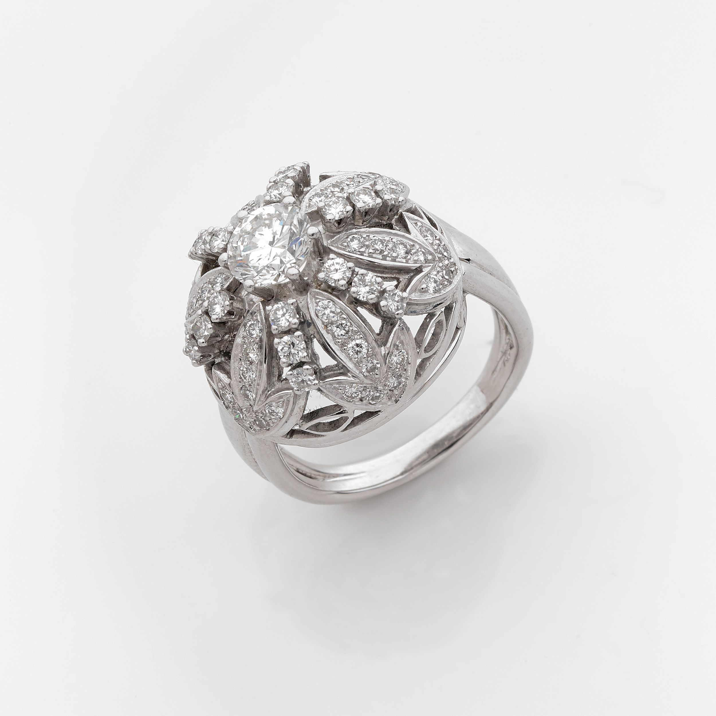 BAGUE LARGE JONC :  | H&ocirc;tel Des Ventes de Monte-Carlo