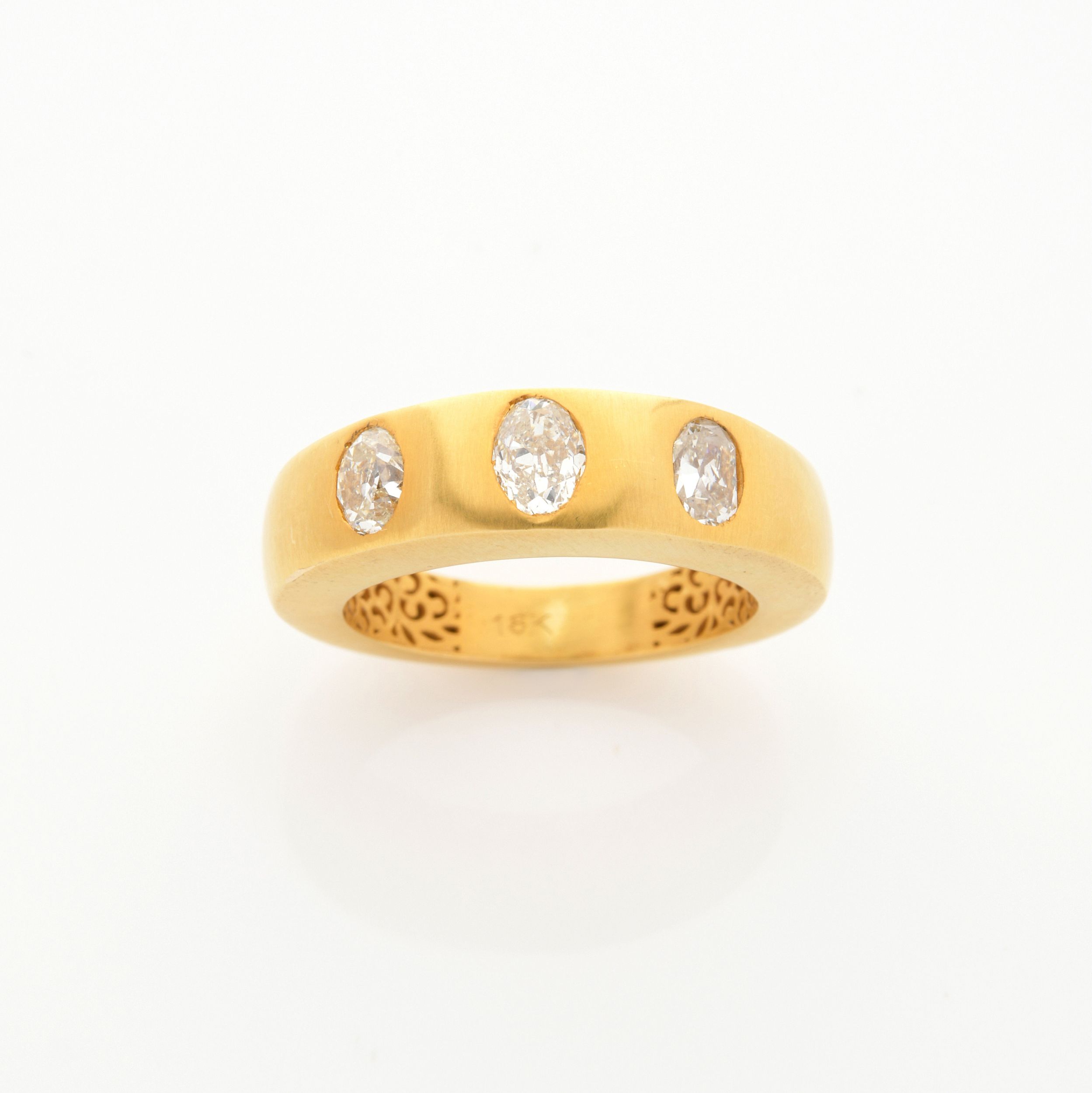 SUITE DE DEUX BRACELETS JONCS:  | H&ocirc;tel Des Ventes de Monte-Carlo