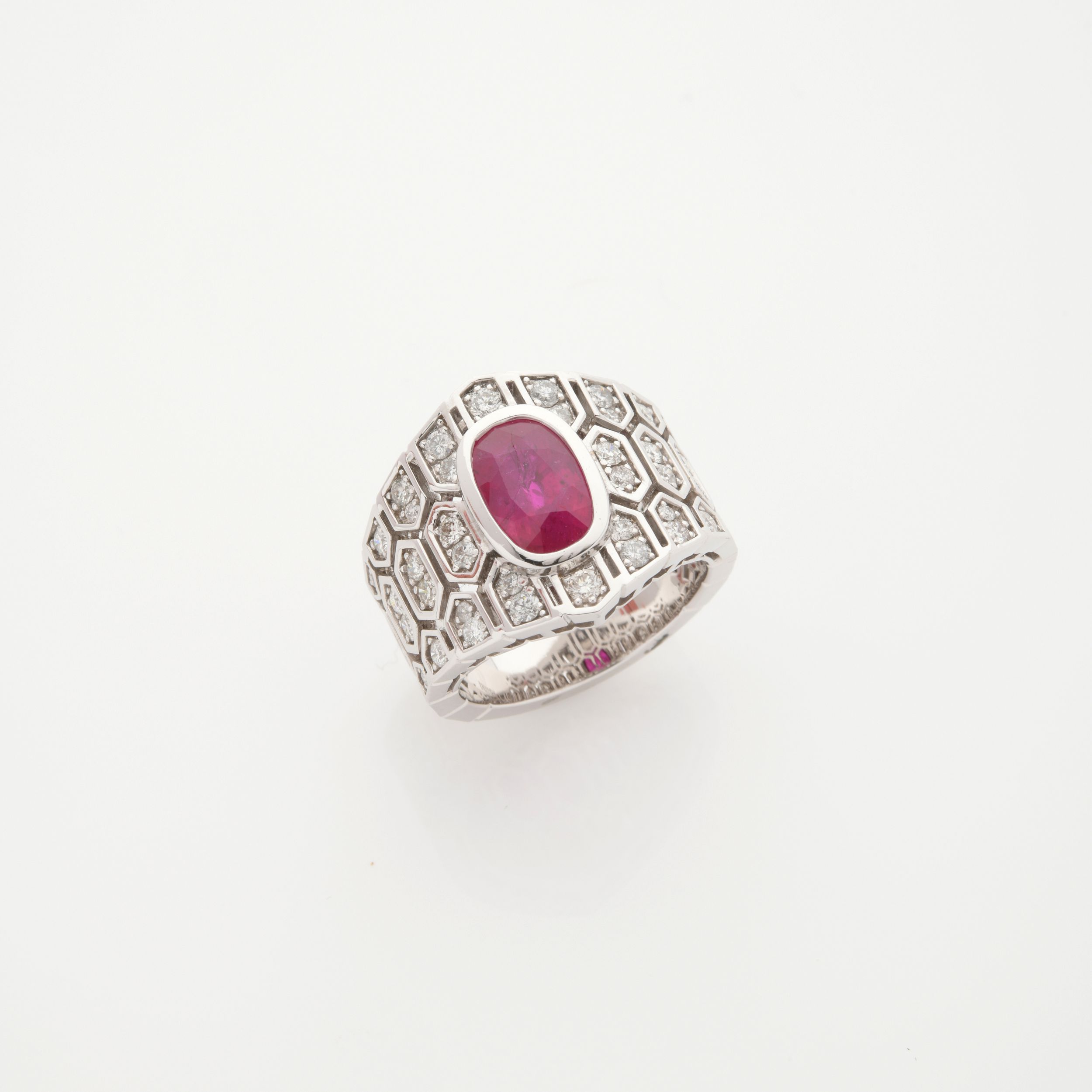 BAGUE COURONNE:  | H&ocirc;tel Des Ventes de Monte-Carlo