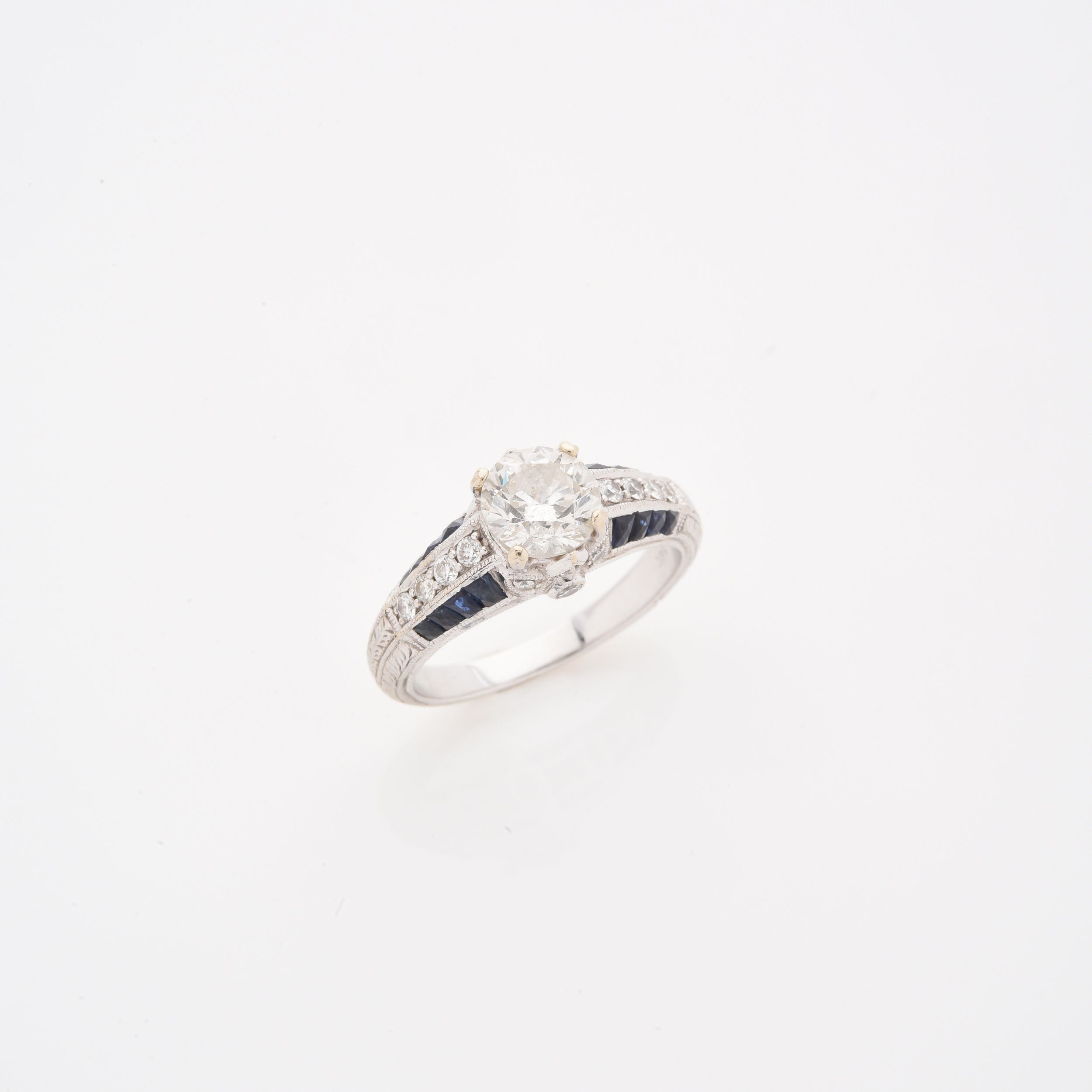 BAGUE BOMBEE:  | H&ocirc;tel Des Ventes de Monte-Carlo
