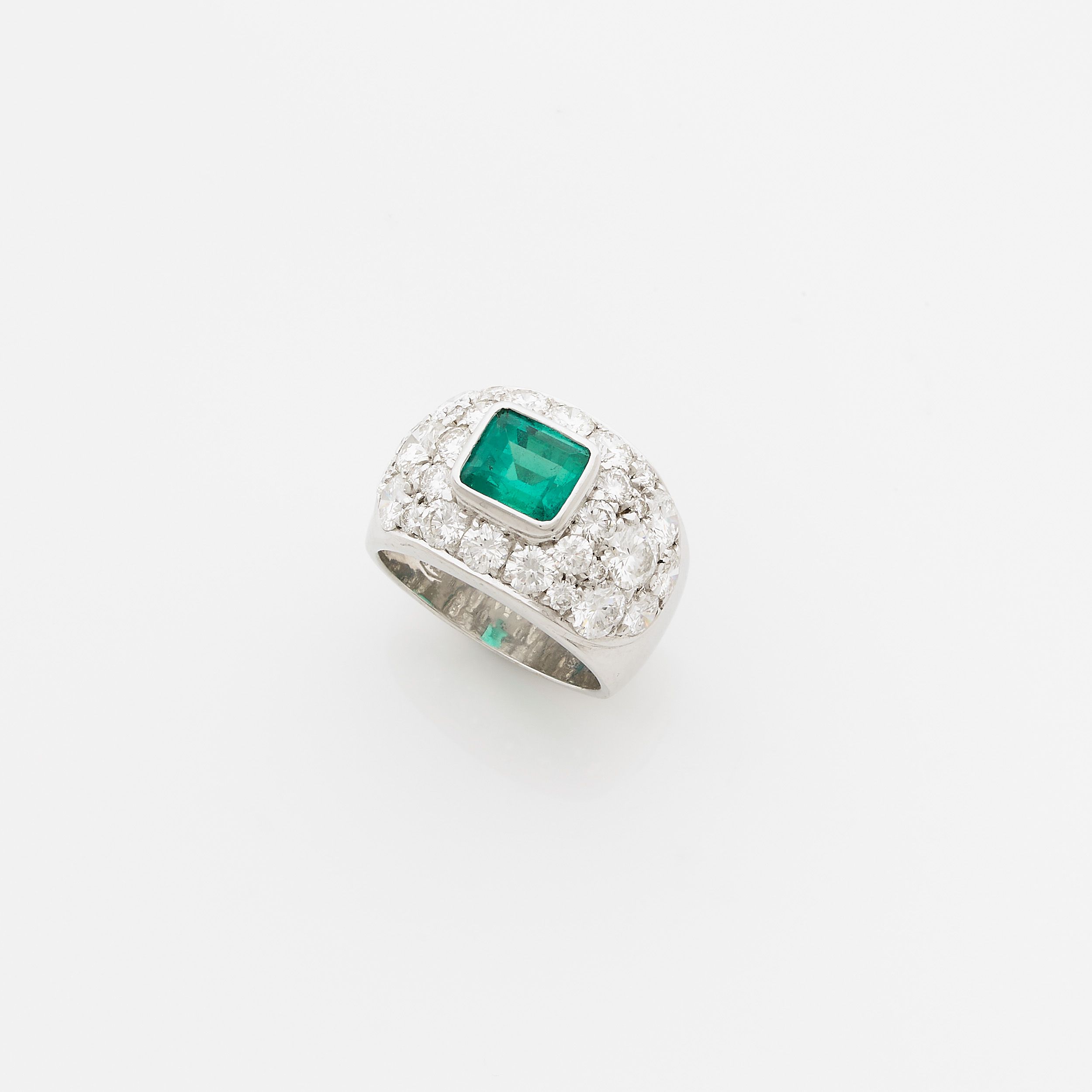 COLLIER :  | H&ocirc;tel Des Ventes de Monte-Carlo