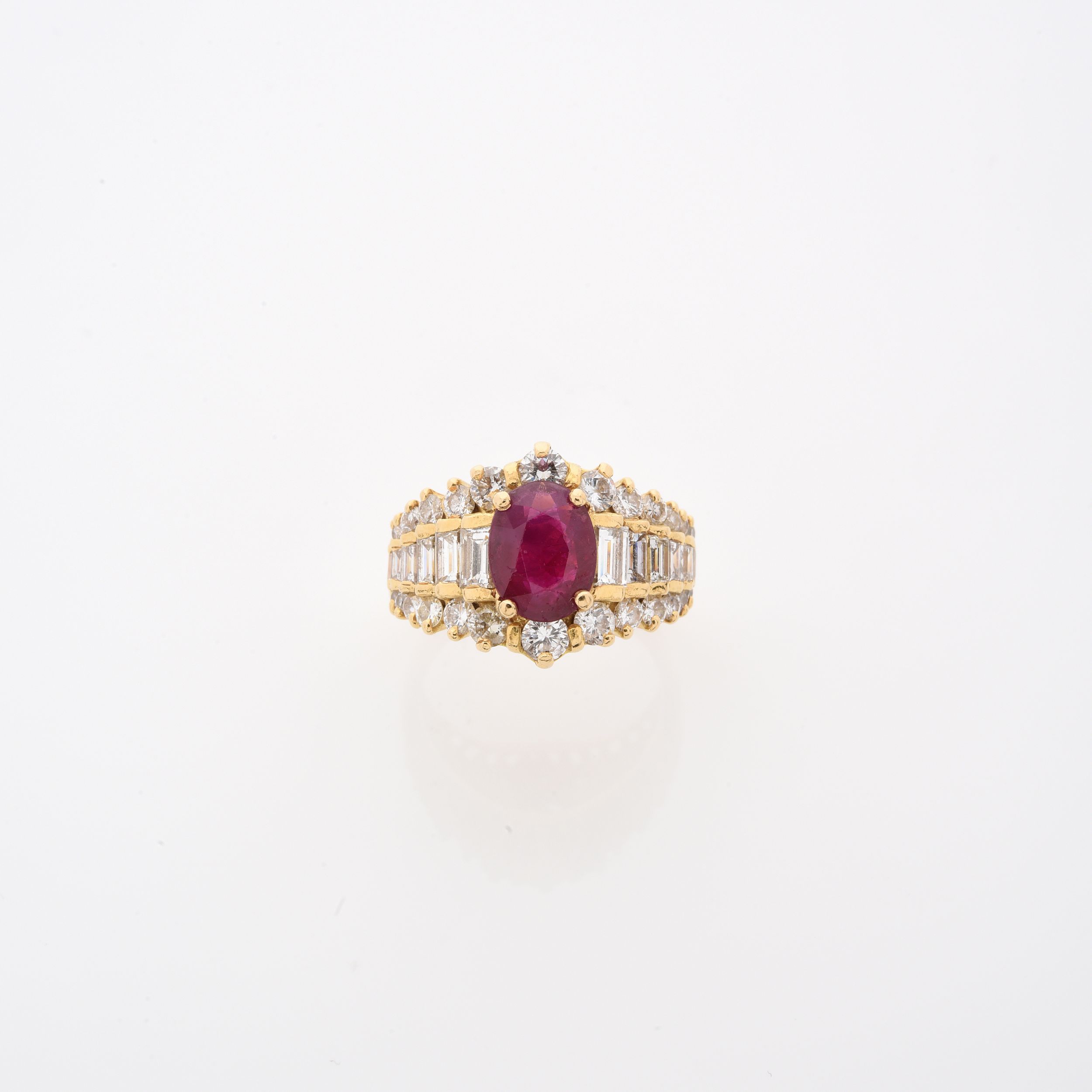 BROCHE CORBEILLE:  | H&ocirc;tel Des Ventes de Monte-Carlo