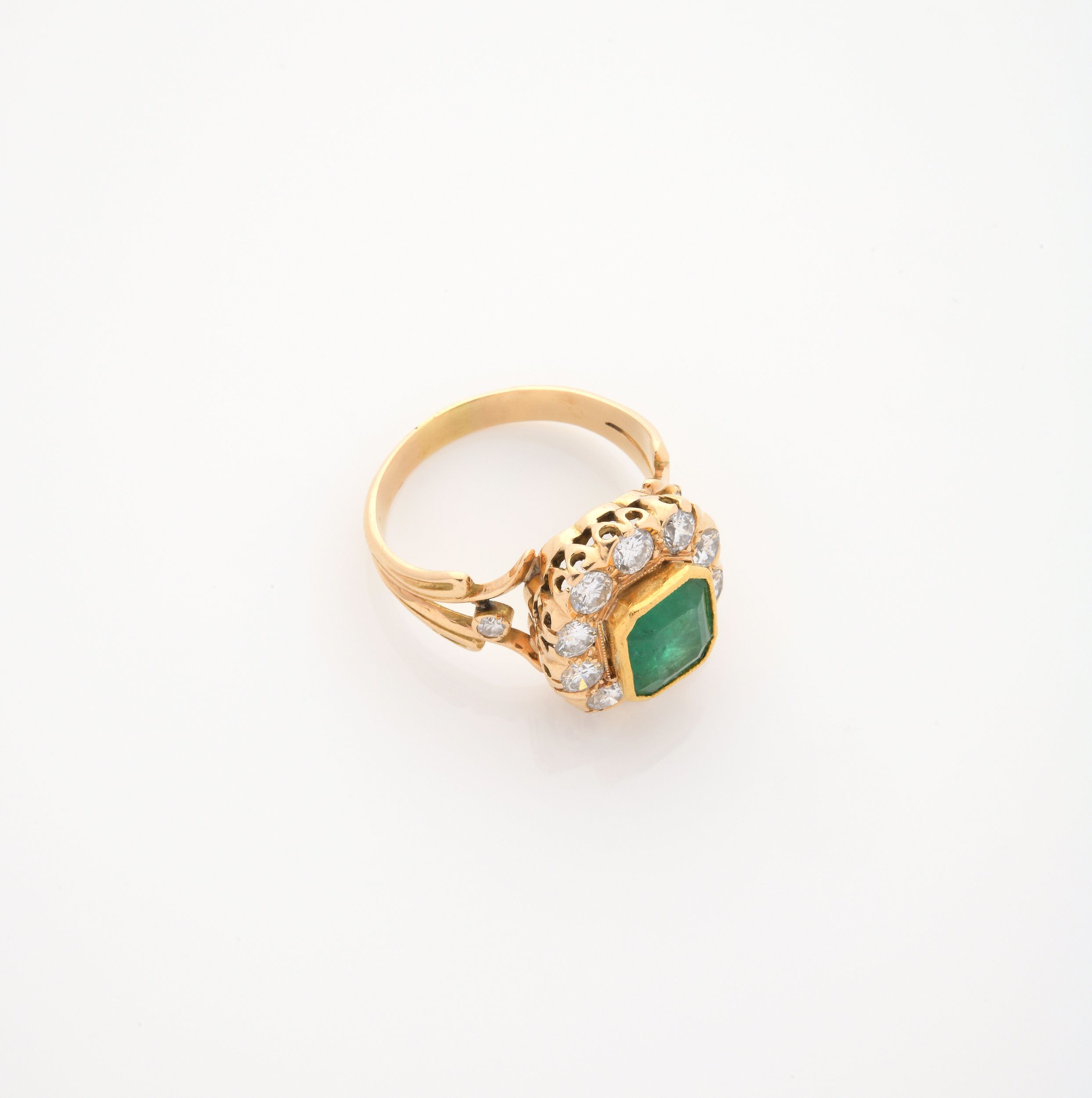 BAGUE MARGUERITE:  | H&ocirc;tel Des Ventes de Monte-Carlo