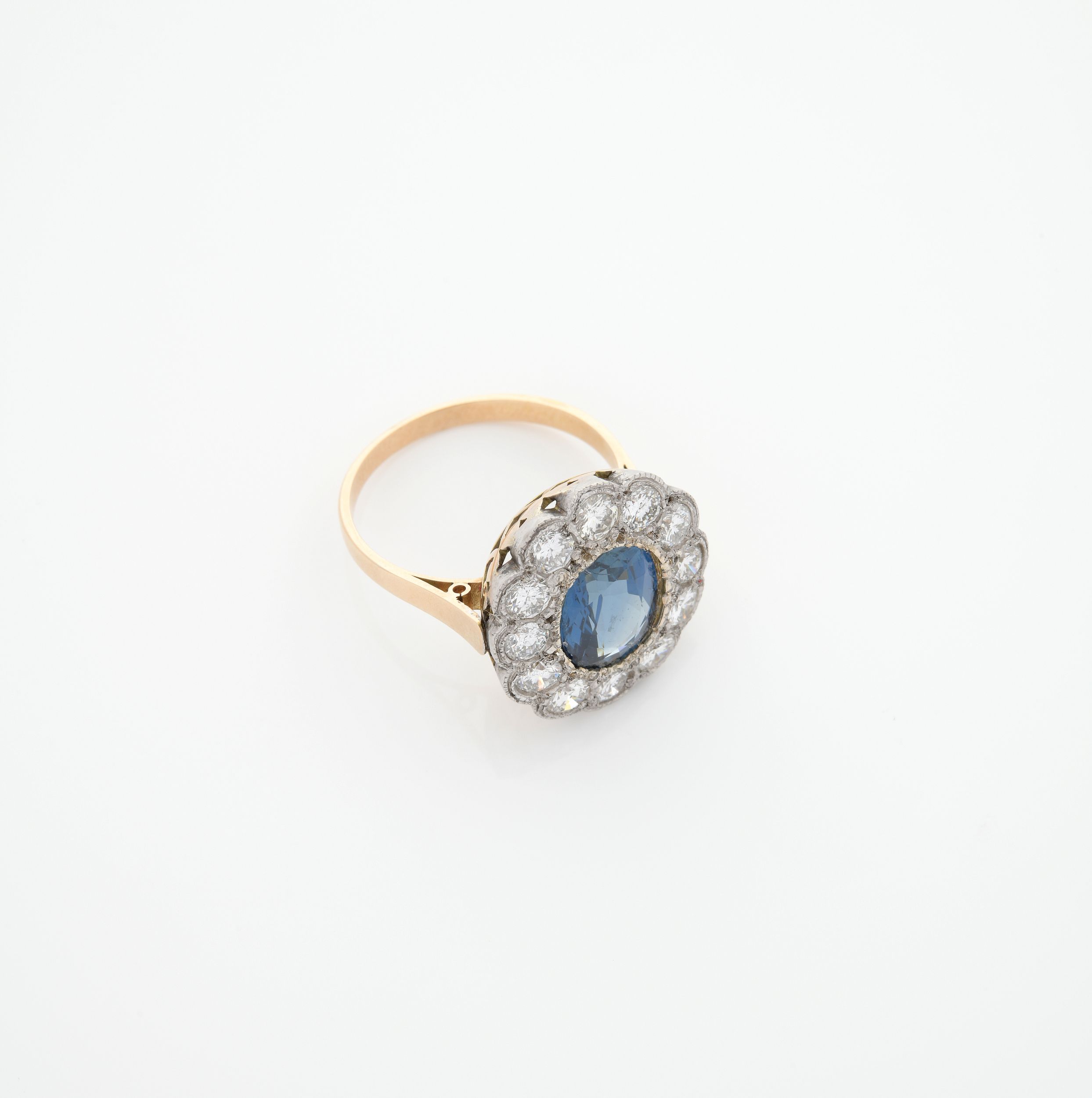 BAGUE MARGUERITE:  | H&ocirc;tel Des Ventes de Monte-Carlo