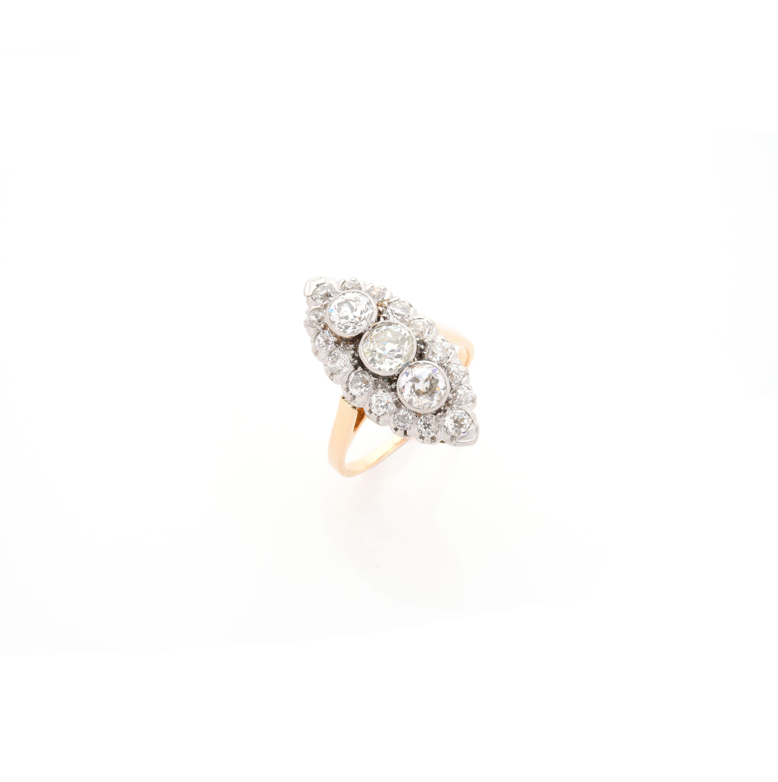 BAGUE MARQUISE ANCIENNE