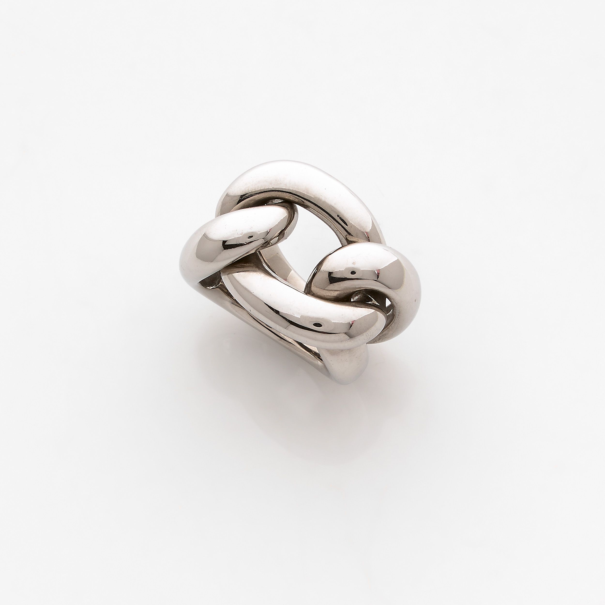 IMPORTANTE BAGUE CHEVALIERE:  | H&ocirc;tel Des Ventes de Monte-Carlo