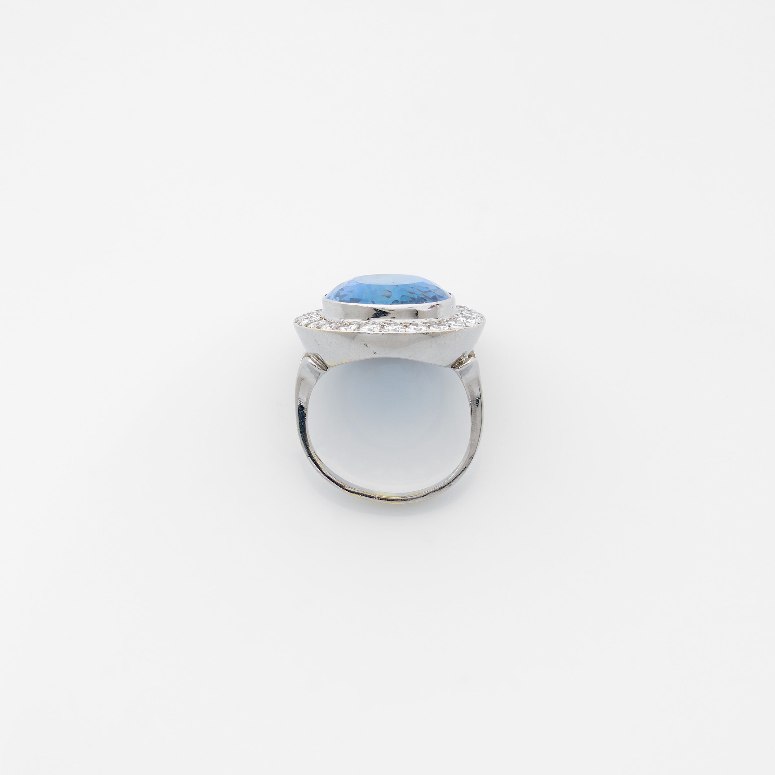 BAGUE POMPADOUR:  | H&ocirc;tel Des Ventes de Monte-Carlo