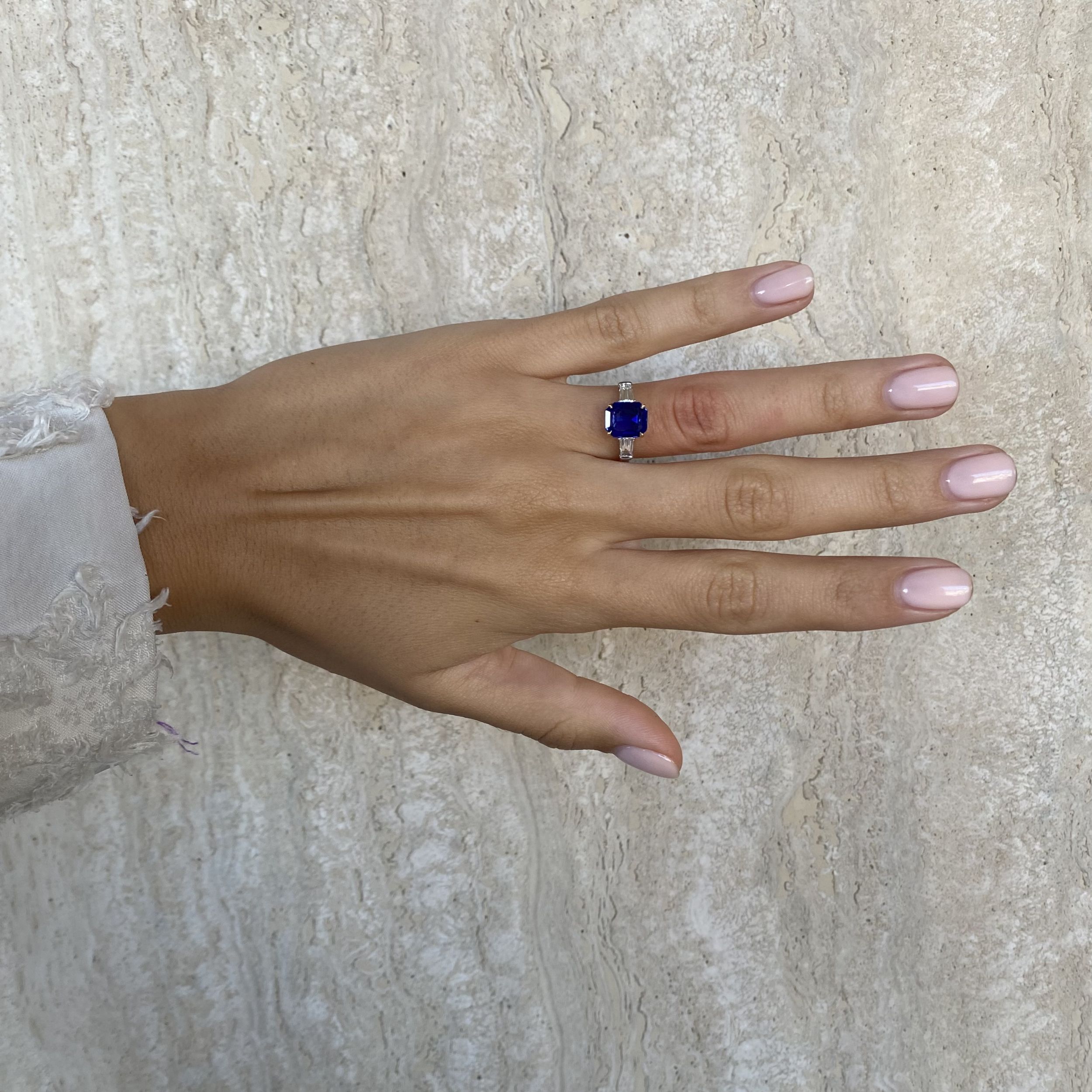 BAGUE SAPHIR CACHEMIRE:  | H&ocirc;tel Des Ventes de Monte-Carlo