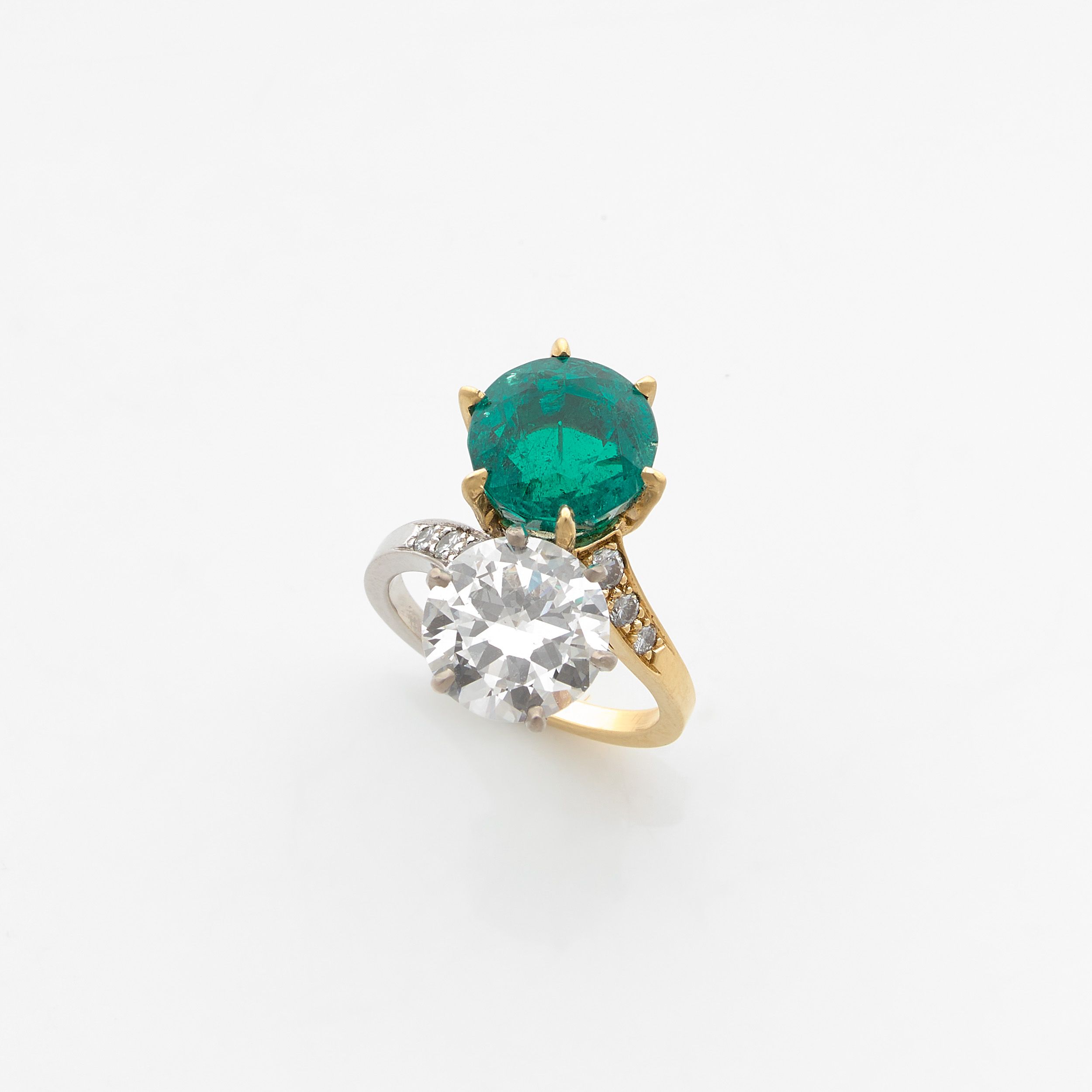 IMPORTANTE BAGUE CHEVALIERE:  | H&ocirc;tel Des Ventes de Monte-Carlo
