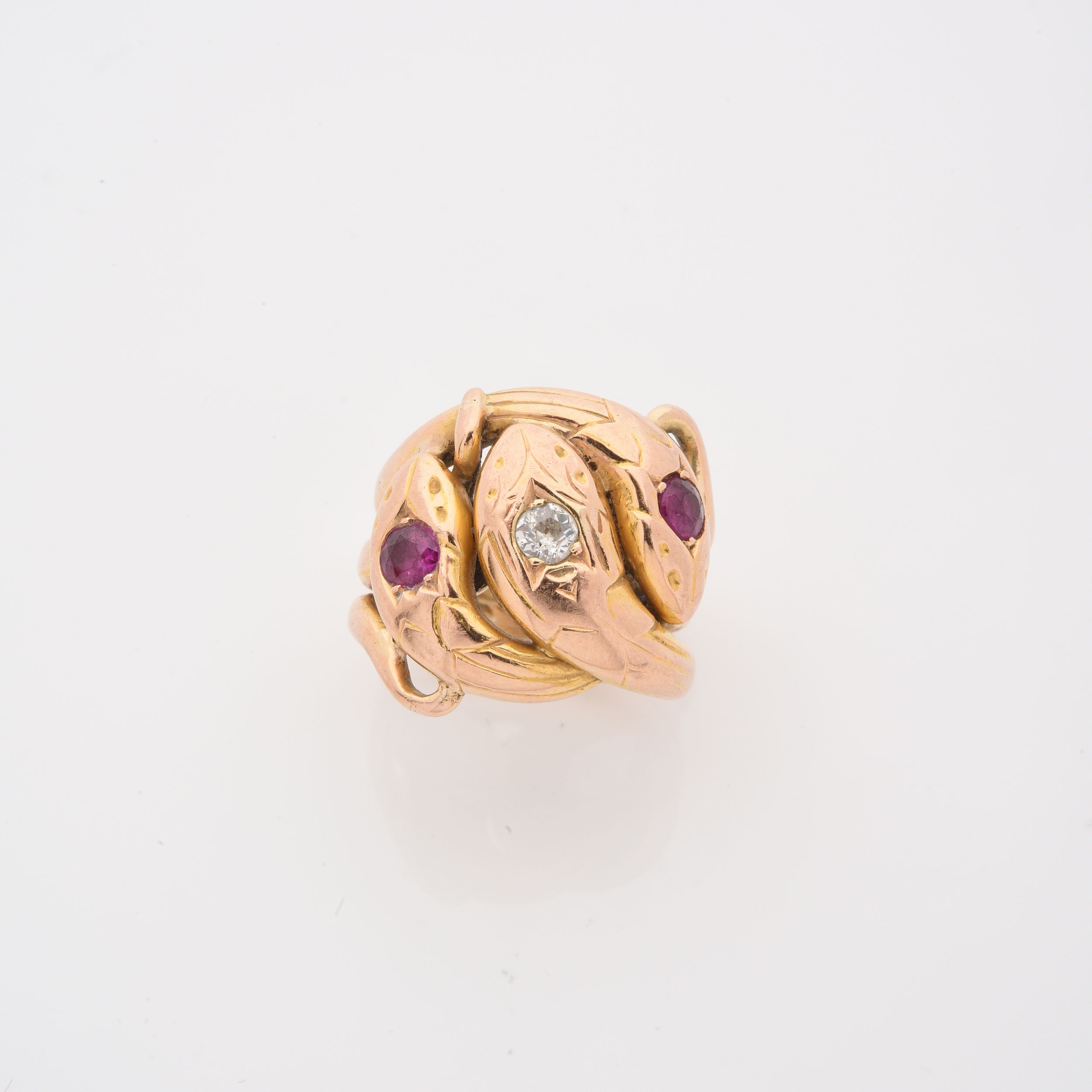 BROCHE CORBEILLE:  | H&ocirc;tel Des Ventes de Monte-Carlo