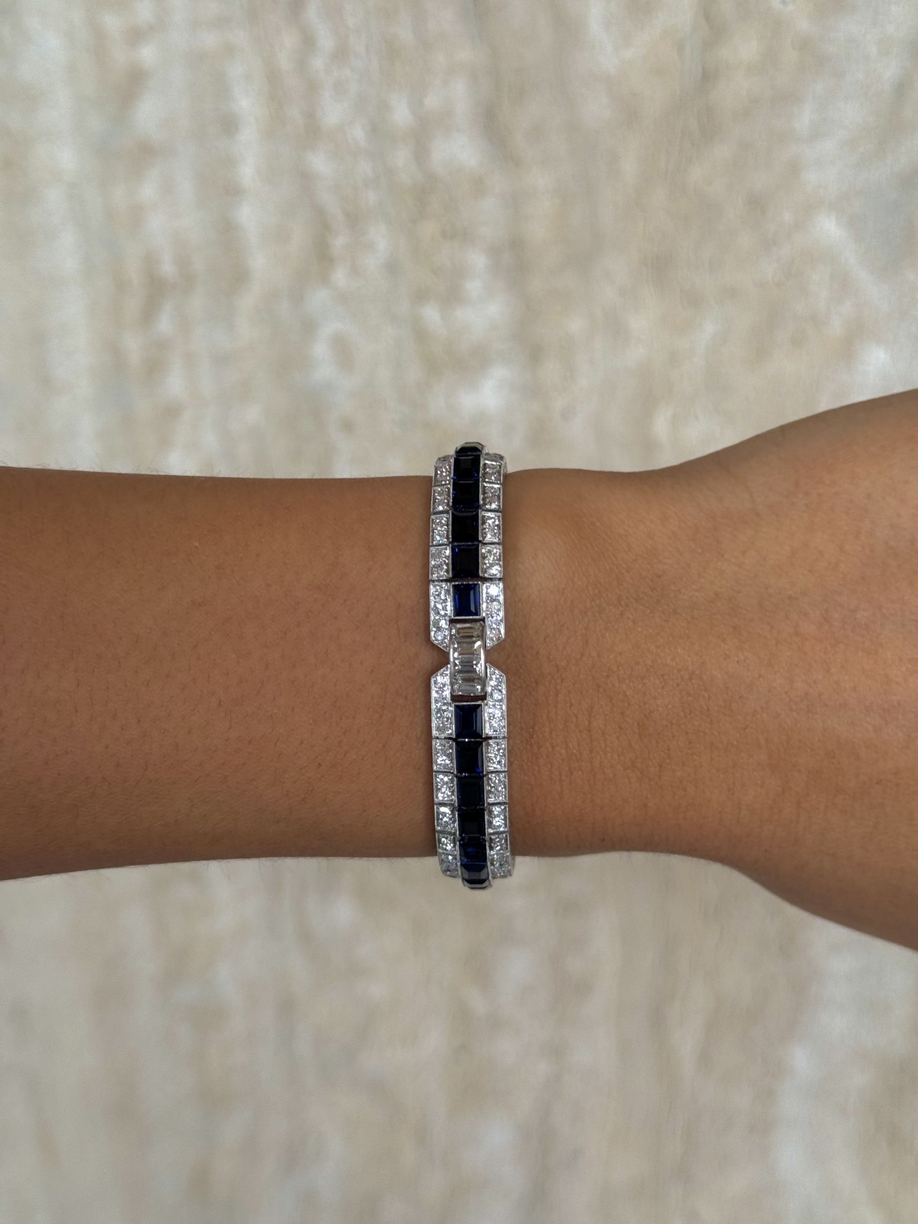 BEAU BRACELET ART DECO:  | H&ocirc;tel Des Ventes de Monte-Carlo