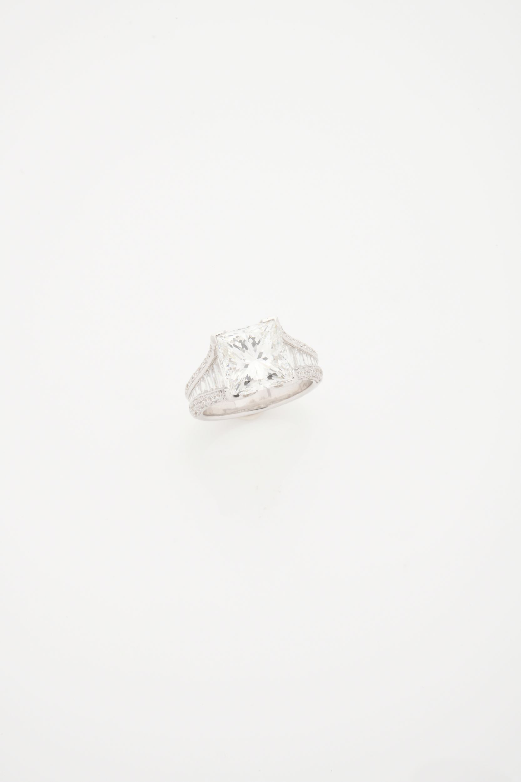 DE BEERS:  | H&ocirc;tel Des Ventes de Monte-Carlo