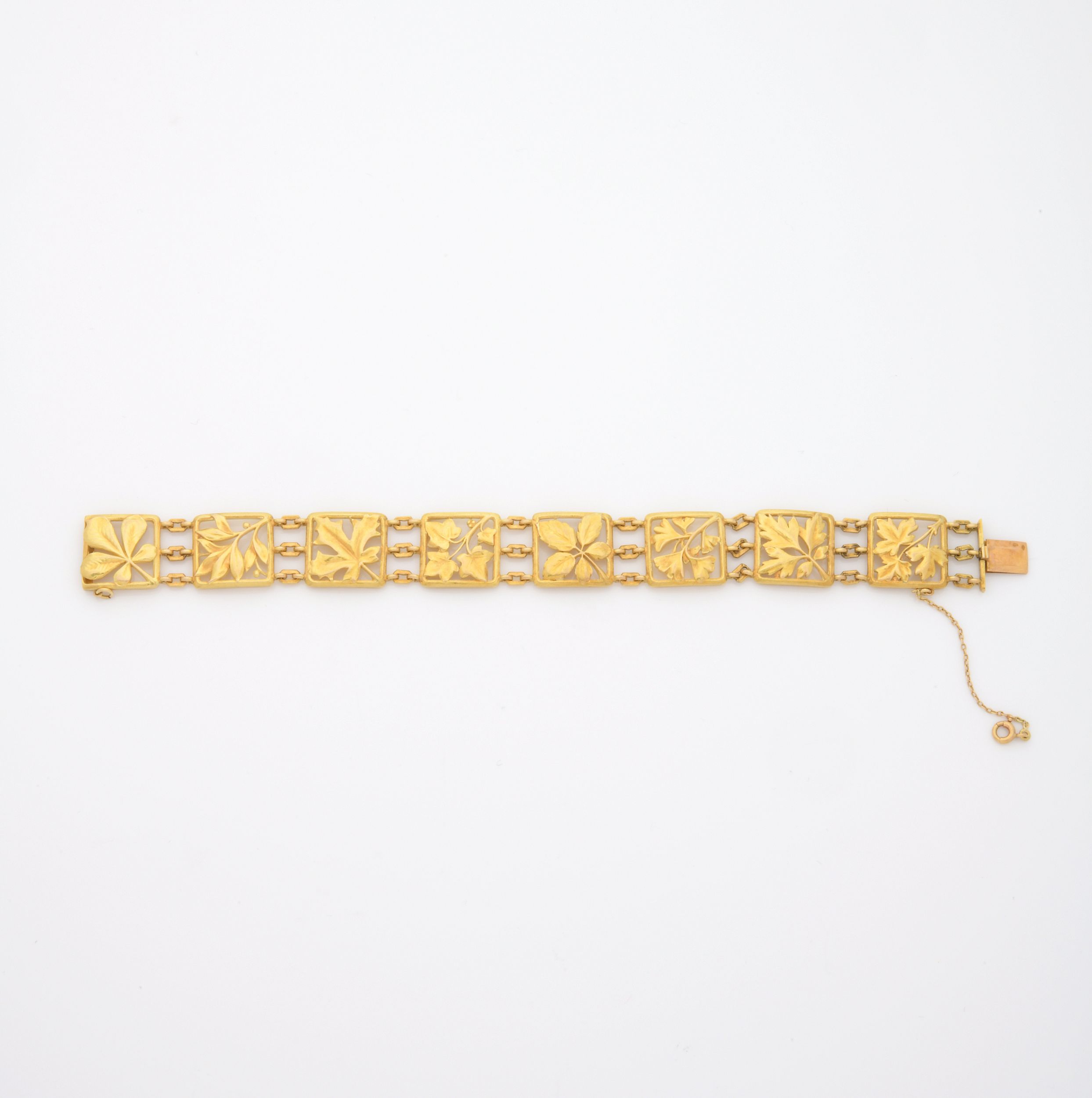 BOUCHERON 