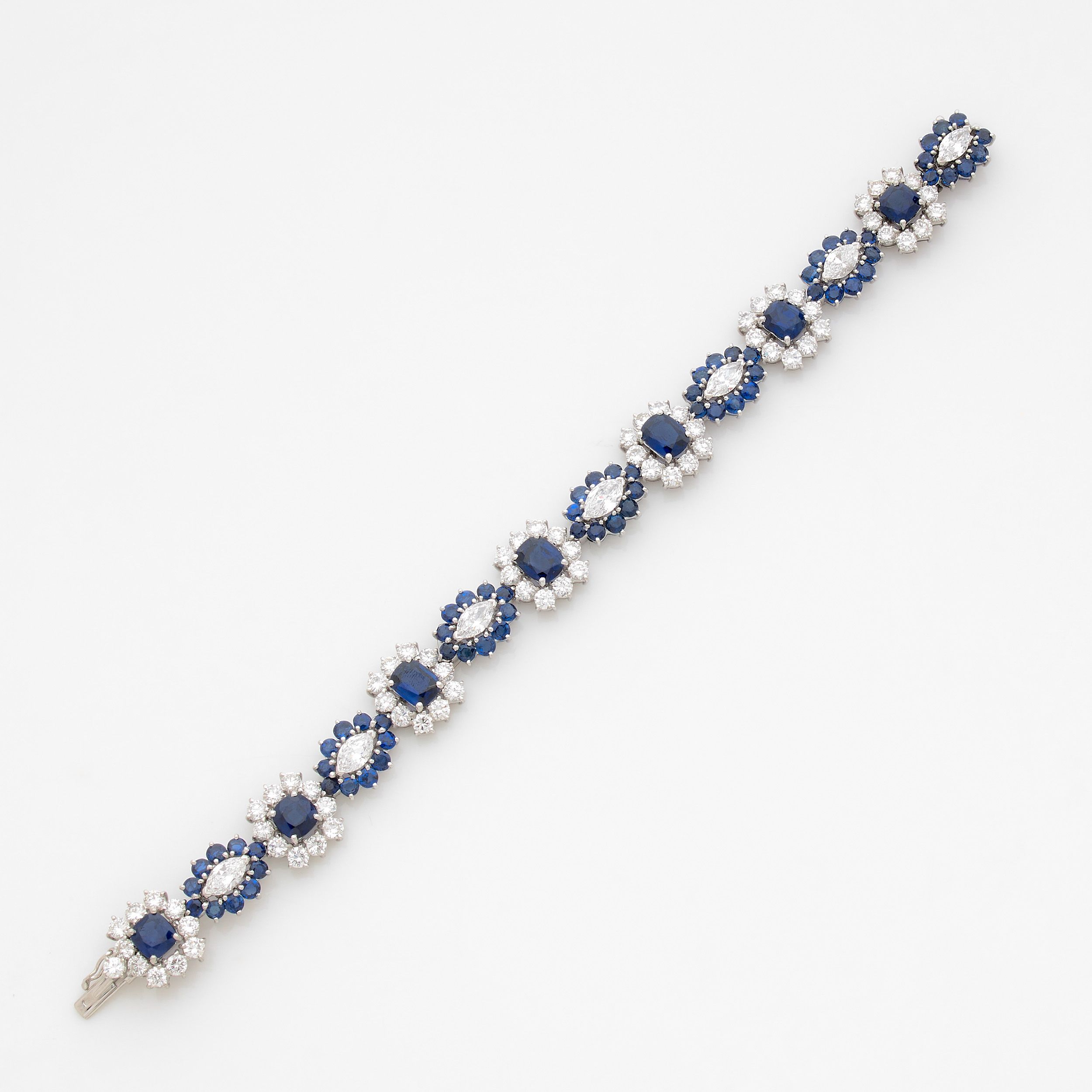 PENDENTIF:  | H&ocirc;tel Des Ventes de Monte-Carlo