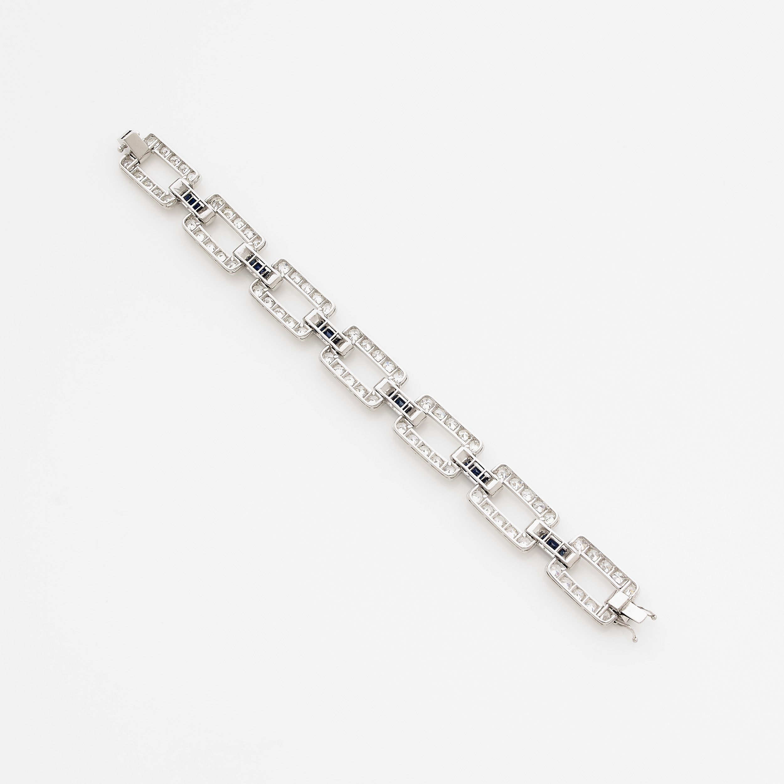 BRACELET ART DECO:  | H&ocirc;tel Des Ventes de Monte-Carlo