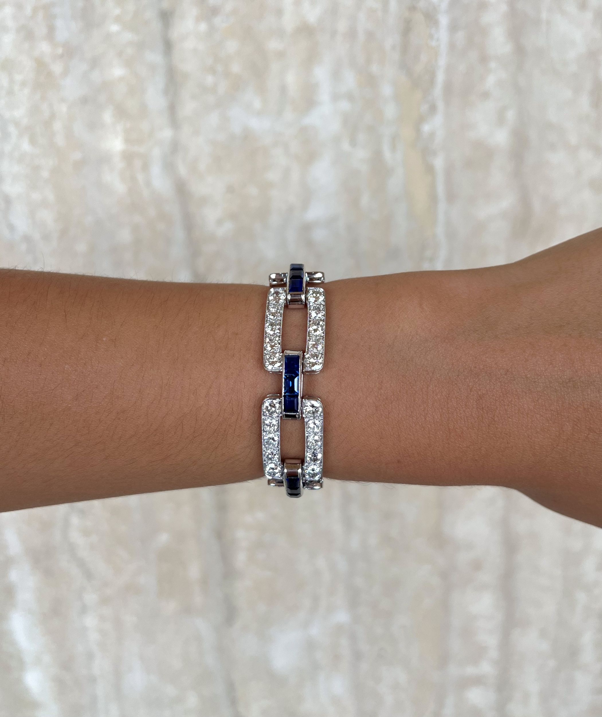 BRACELET ART DECO:  | H&ocirc;tel Des Ventes de Monte-Carlo