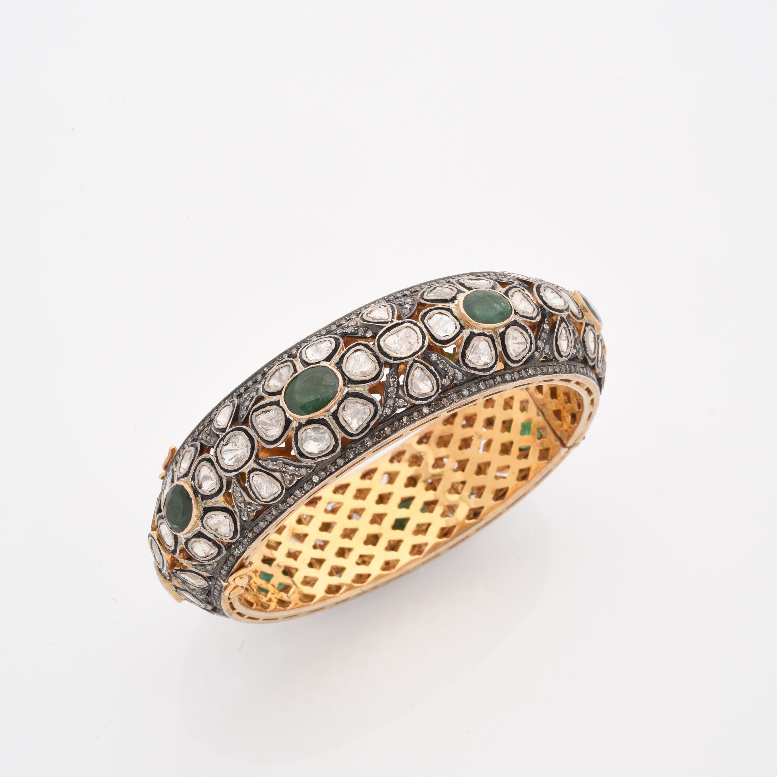 BAGUE BOMBEE:  | H&ocirc;tel Des Ventes de Monte-Carlo